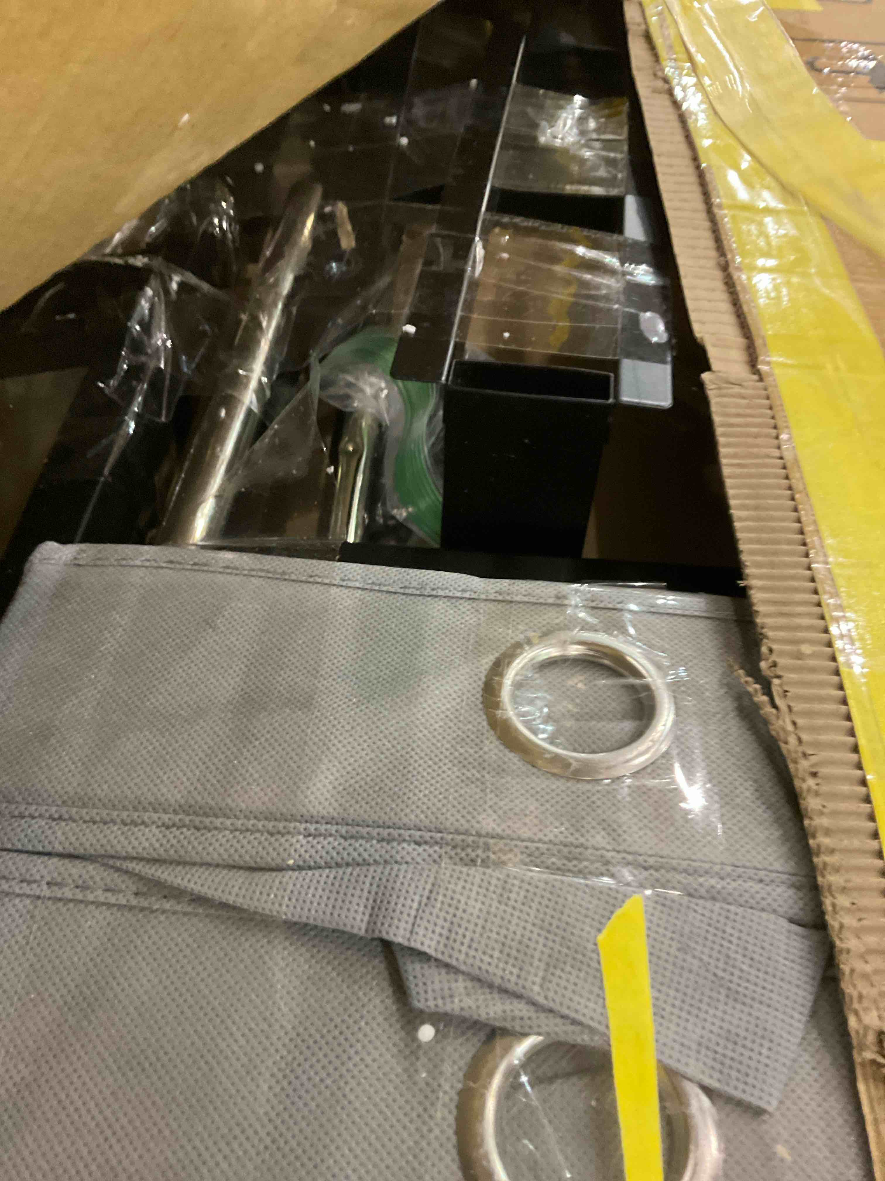 https://s3.amazonaws.com/lotting-images-prod/bidfta/PPE1961384_1743164135966.jpeg