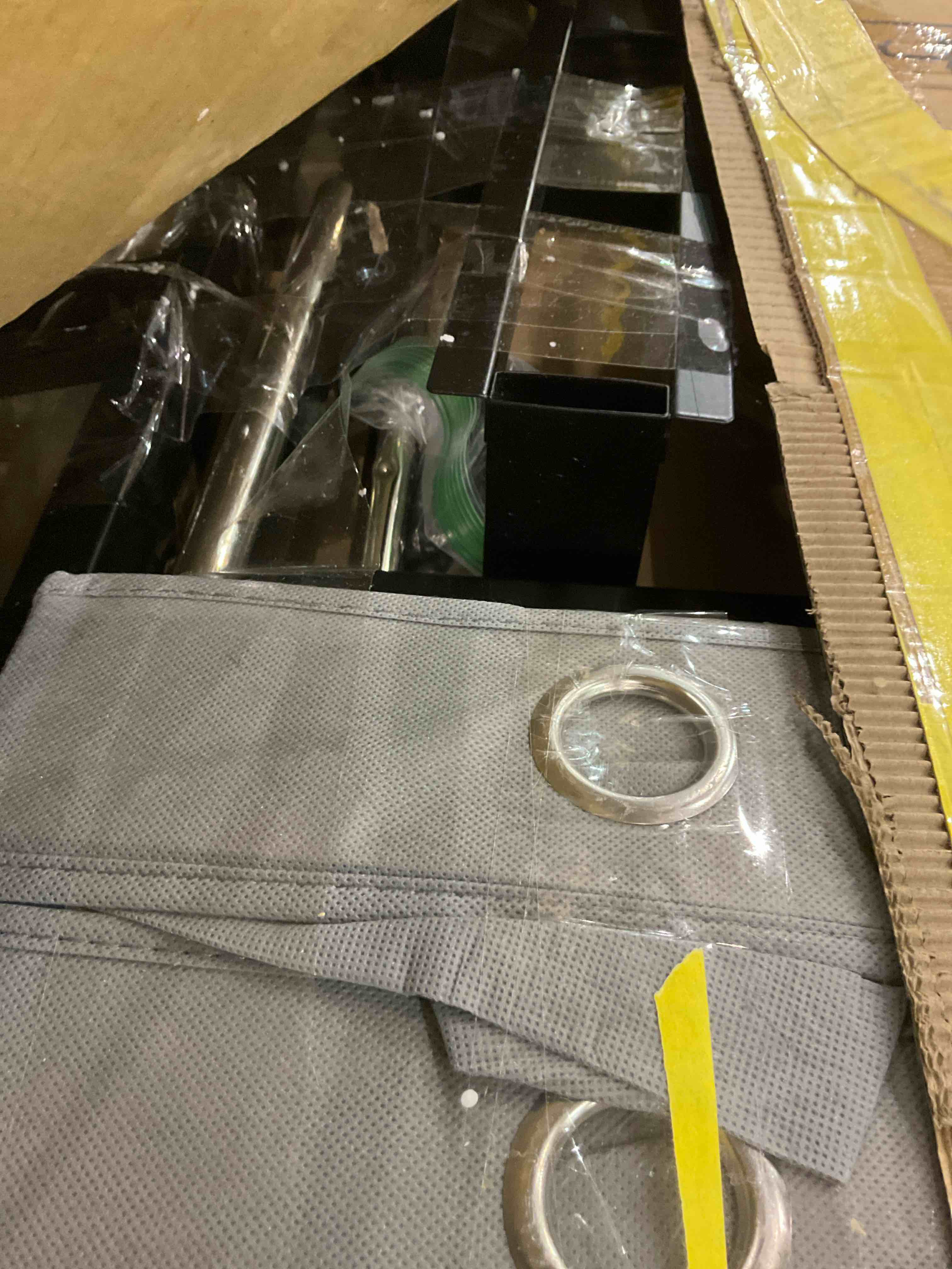 https://s3.amazonaws.com/lotting-images-prod/bidfta/PPE1961384_1743164136959.jpeg