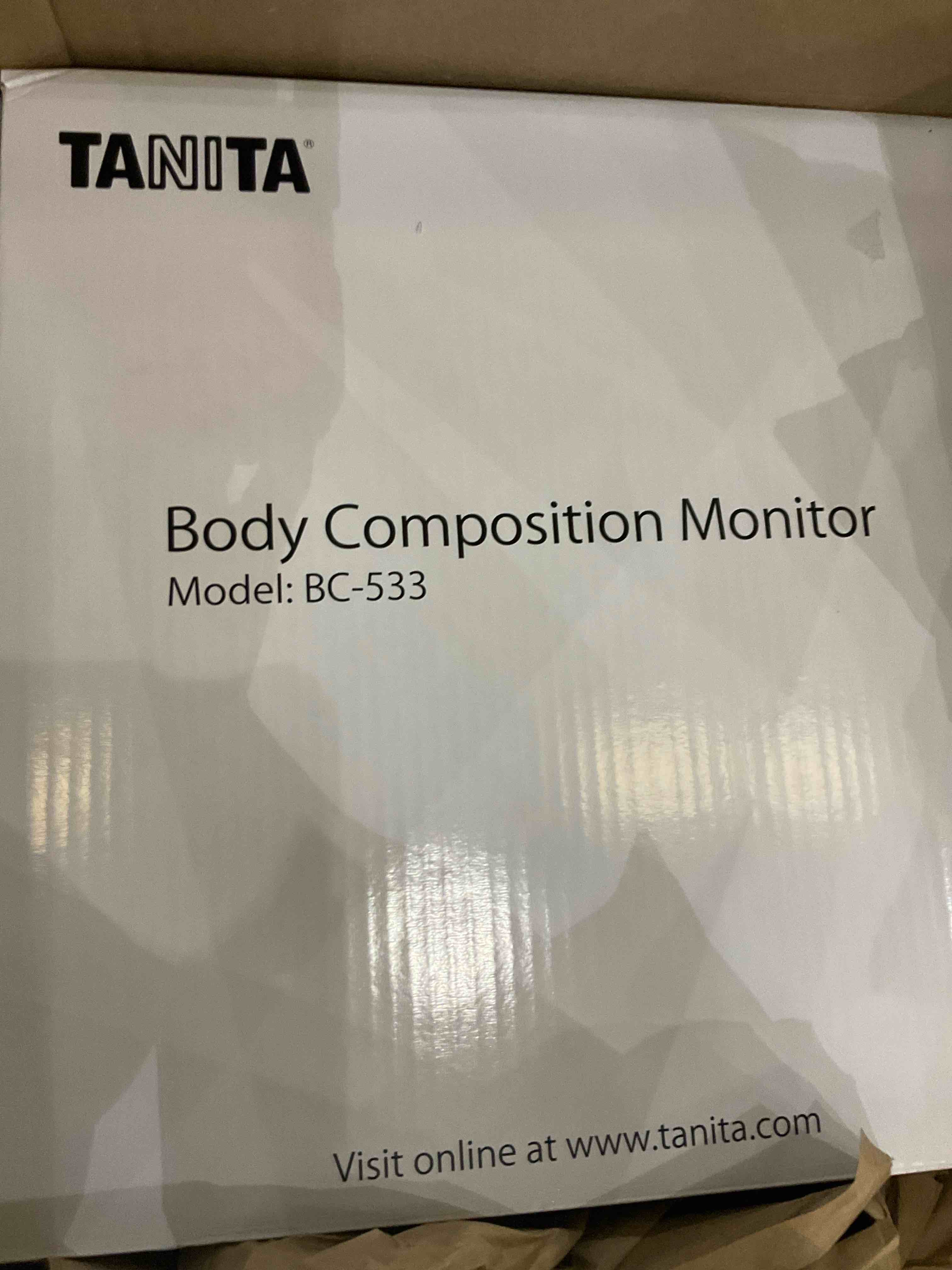 https://s3.amazonaws.com/lotting-images-prod/bidfta/PPE1962568_1743517673549.jpeg
