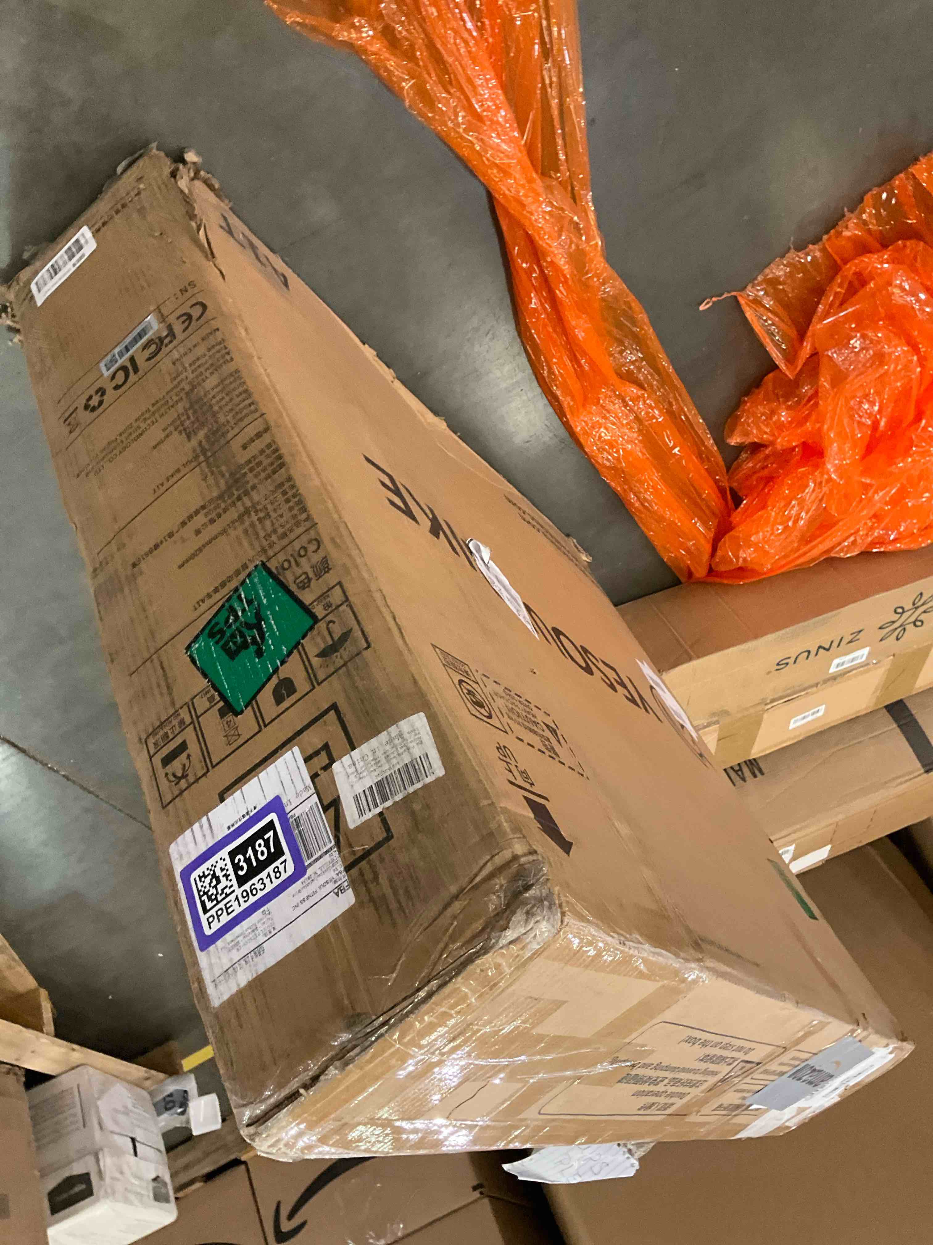 https://s3.amazonaws.com/lotting-images-prod/bidfta/PPE1963187_1742579261762.jpeg