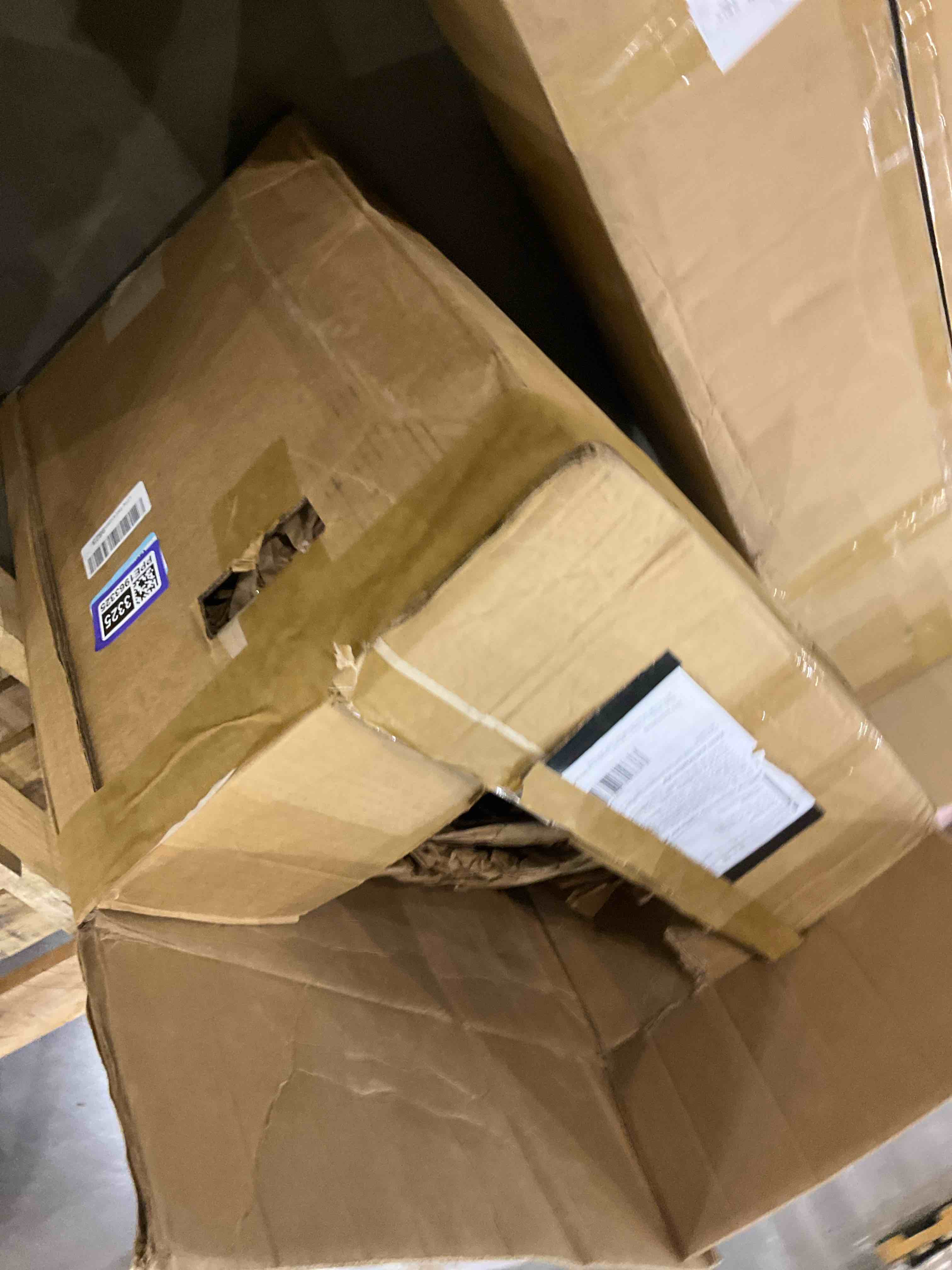 https://s3.amazonaws.com/lotting-images-prod/bidfta/PPE1963325_1742989103206.jpeg