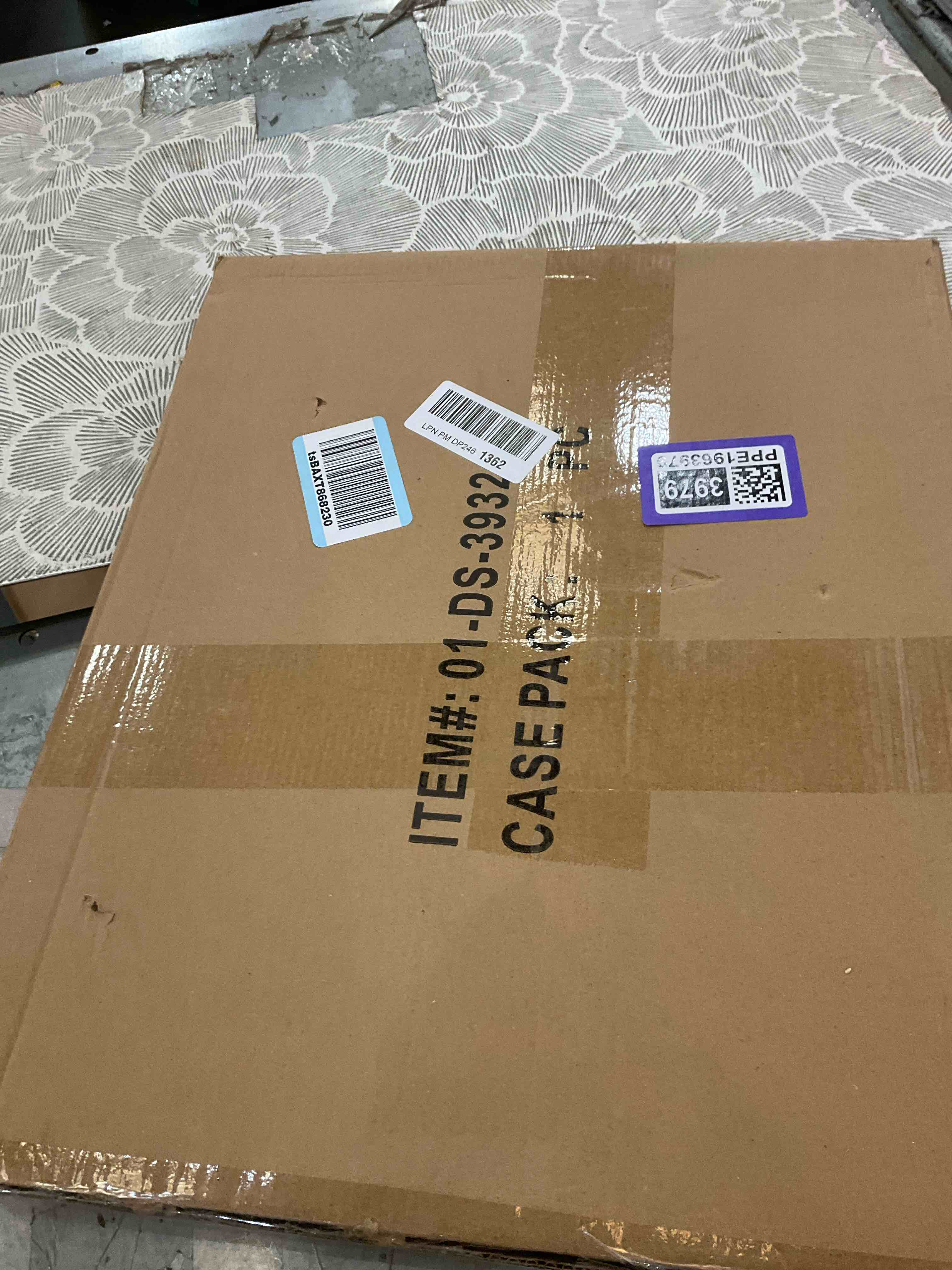 https://s3.amazonaws.com/lotting-images-prod/bidfta/PPE1963979_1744131510429.jpeg