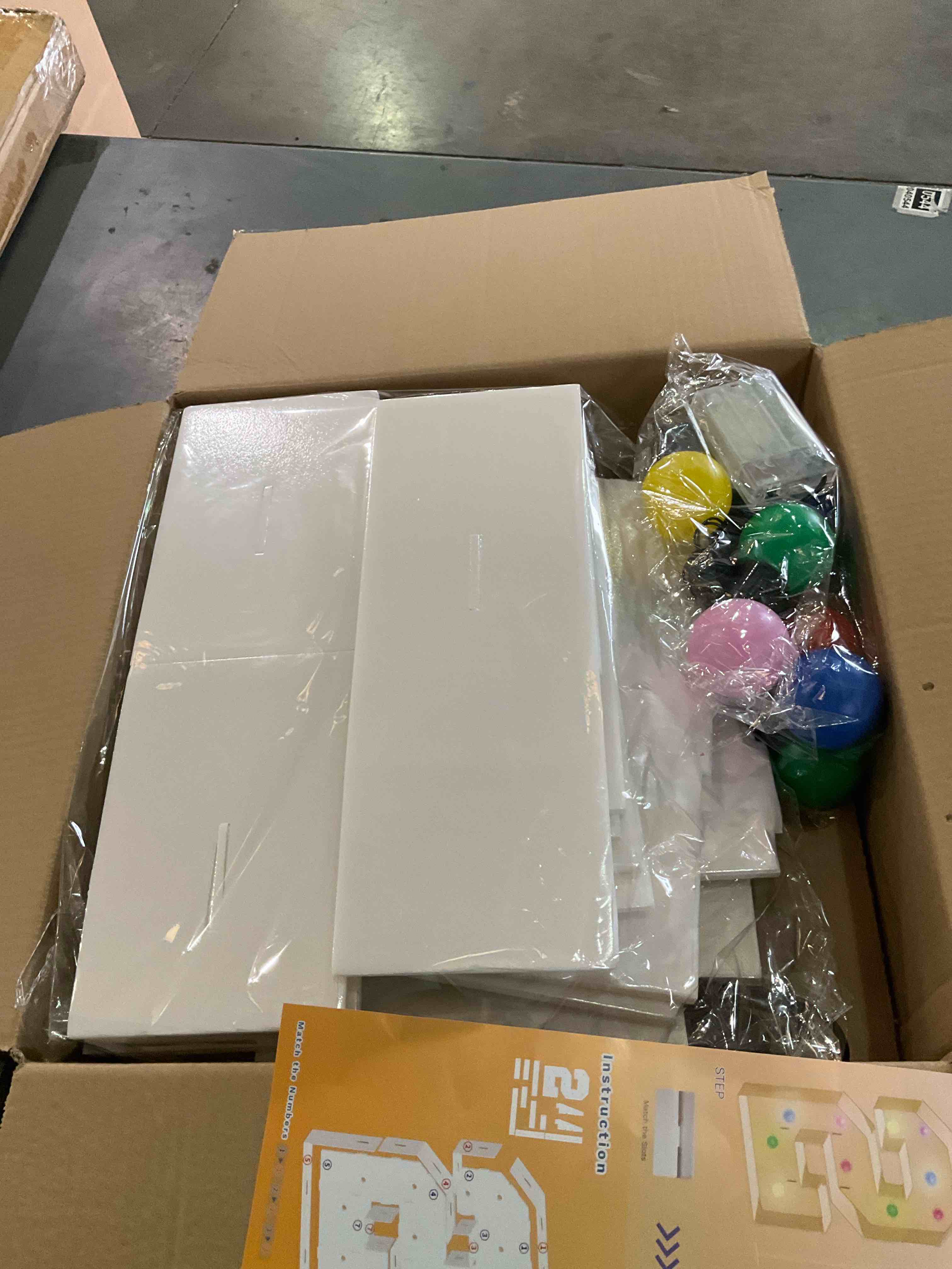 https://s3.amazonaws.com/lotting-images-prod/bidfta/PPE1965022_1745616803139.jpeg