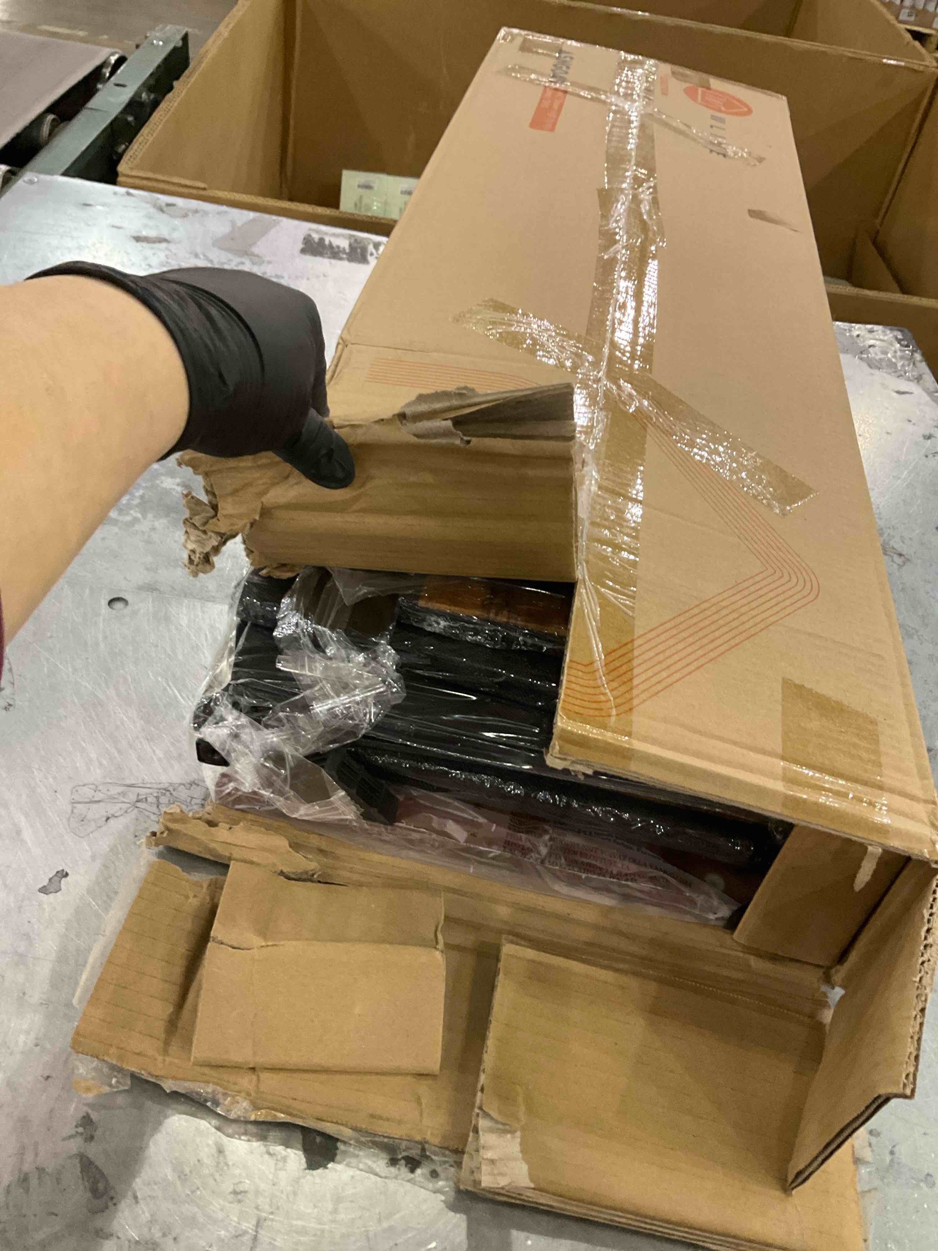 https://s3.amazonaws.com/lotting-images-prod/bidfta/PPE1966901_1742480643521.jpeg