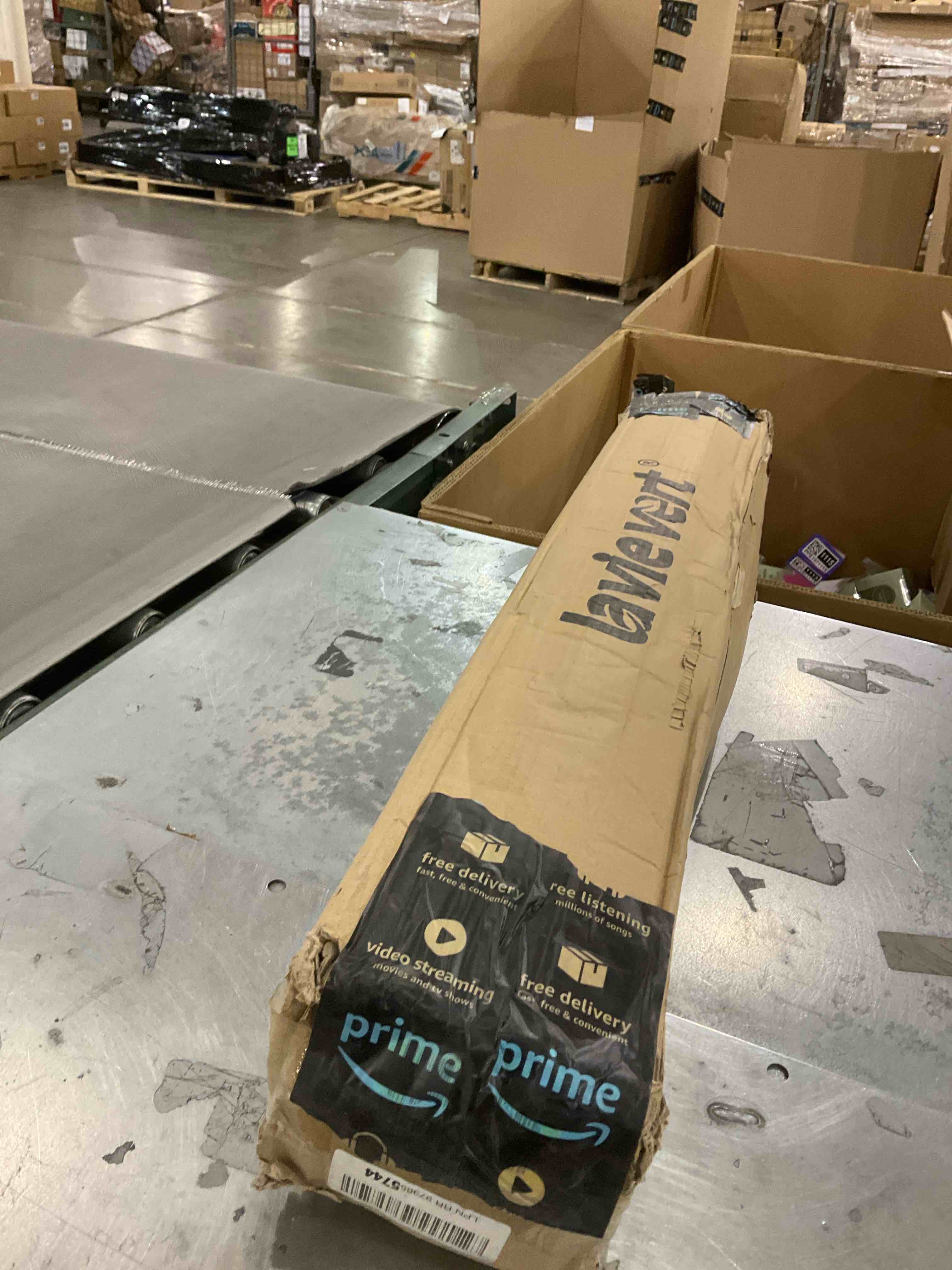 https://s3.amazonaws.com/lotting-images-prod/bidfta/PPE1967140_1742495544748.jpeg