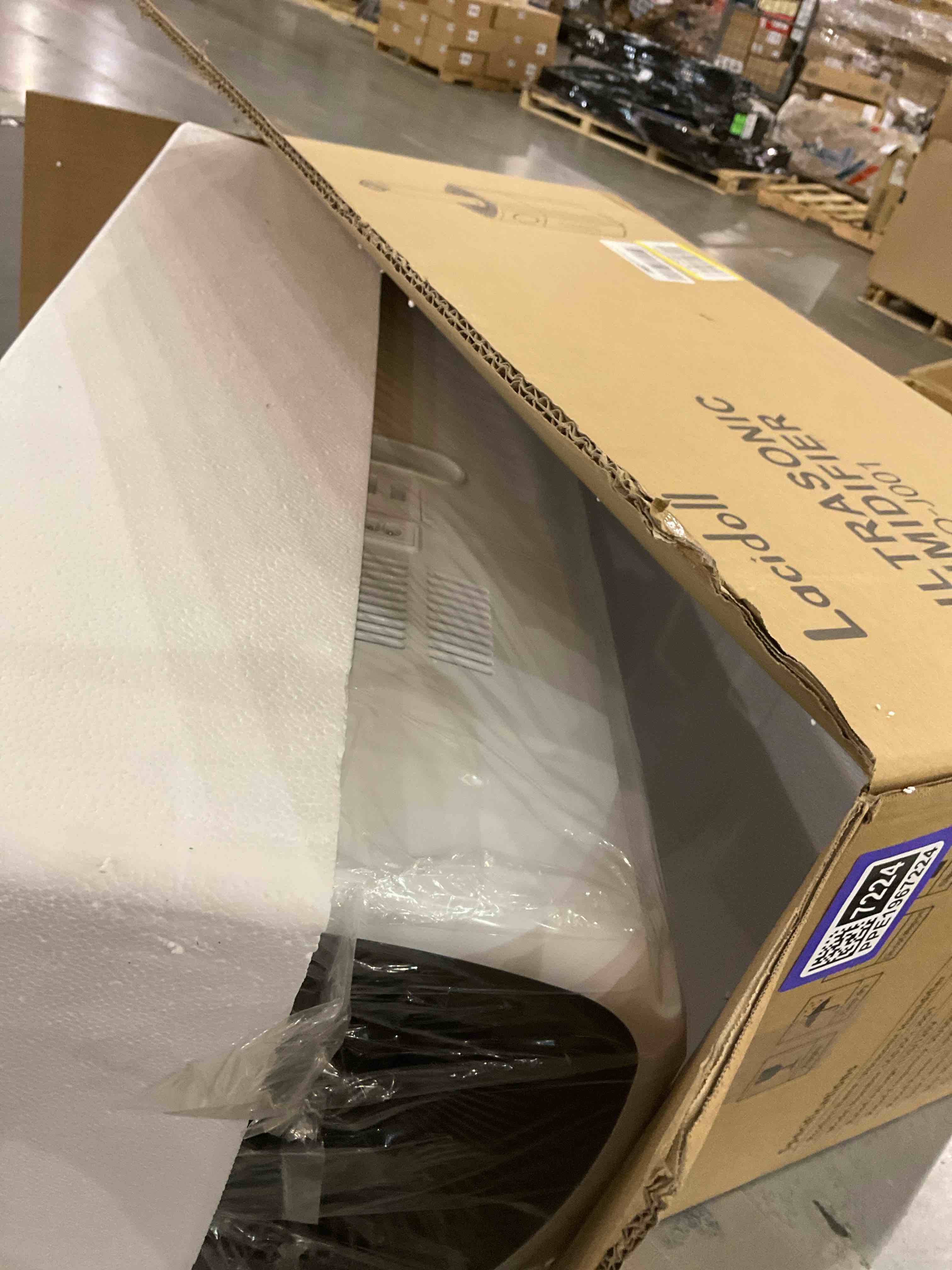 https://s3.amazonaws.com/lotting-images-prod/bidfta/PPE1967224_1742495883193.jpeg