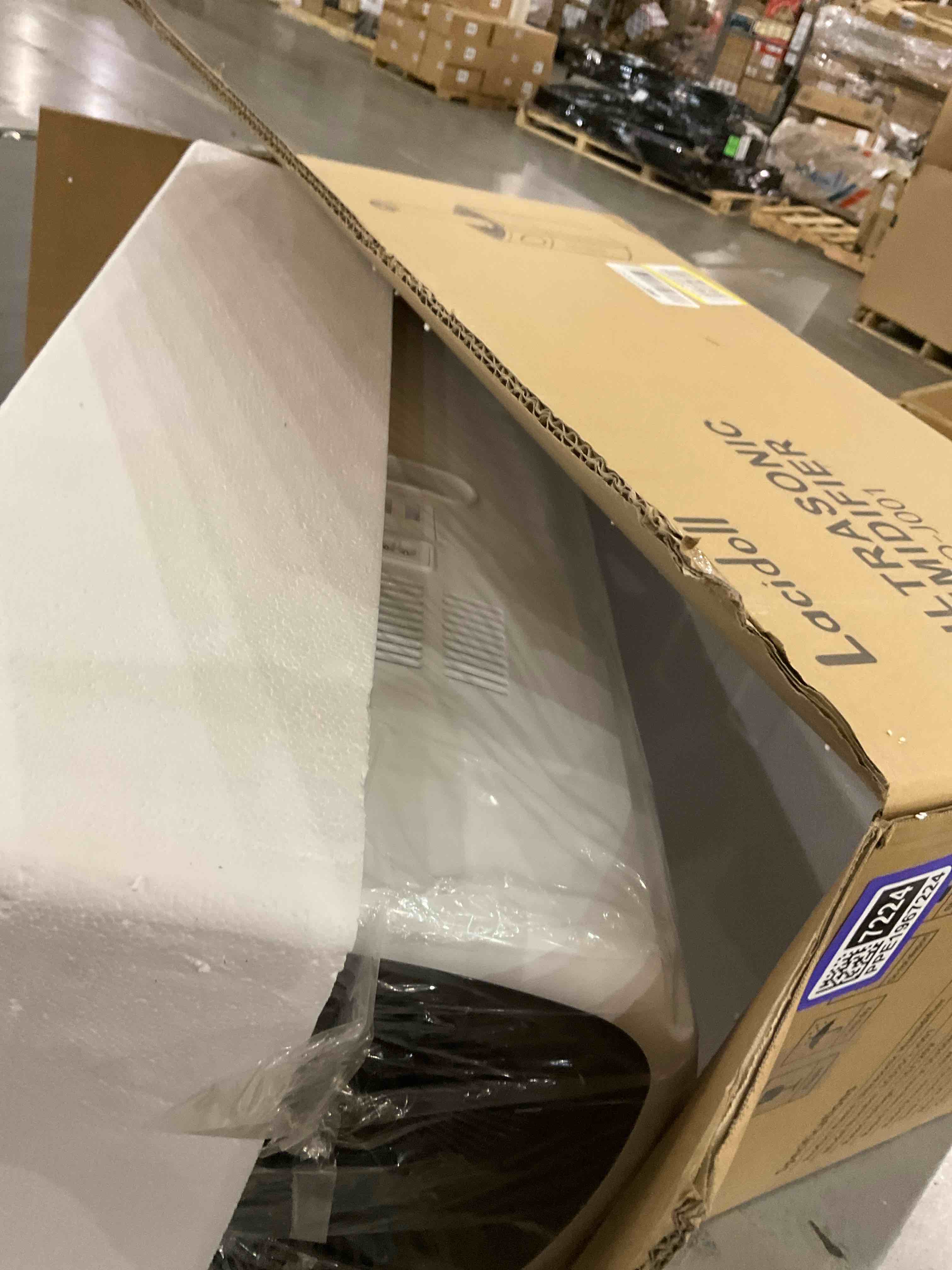 https://s3.amazonaws.com/lotting-images-prod/bidfta/PPE1967224_1742495884325.jpeg