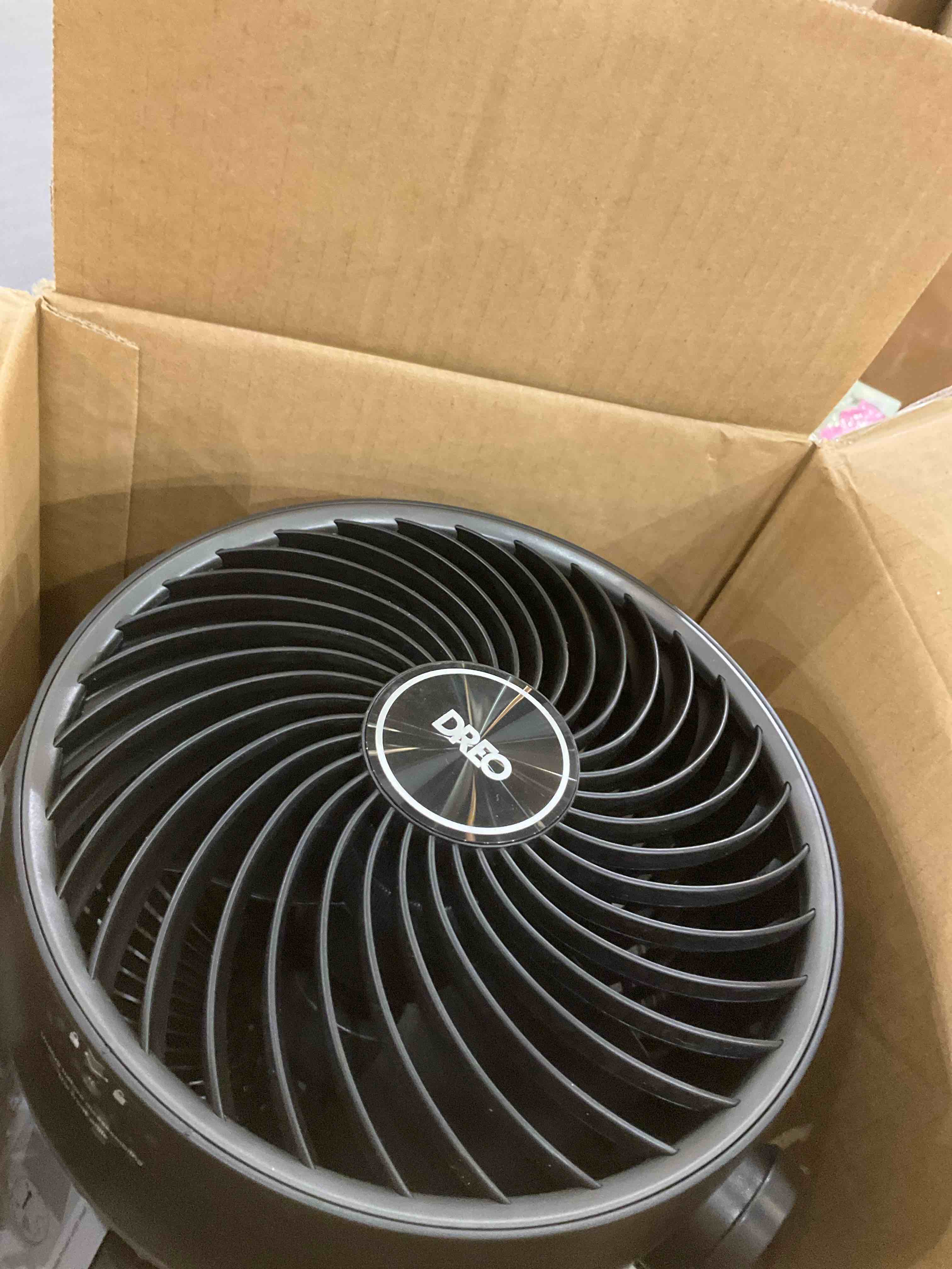 https://s3.amazonaws.com/lotting-images-prod/bidfta/PPE1967237_1742495614194.jpeg
