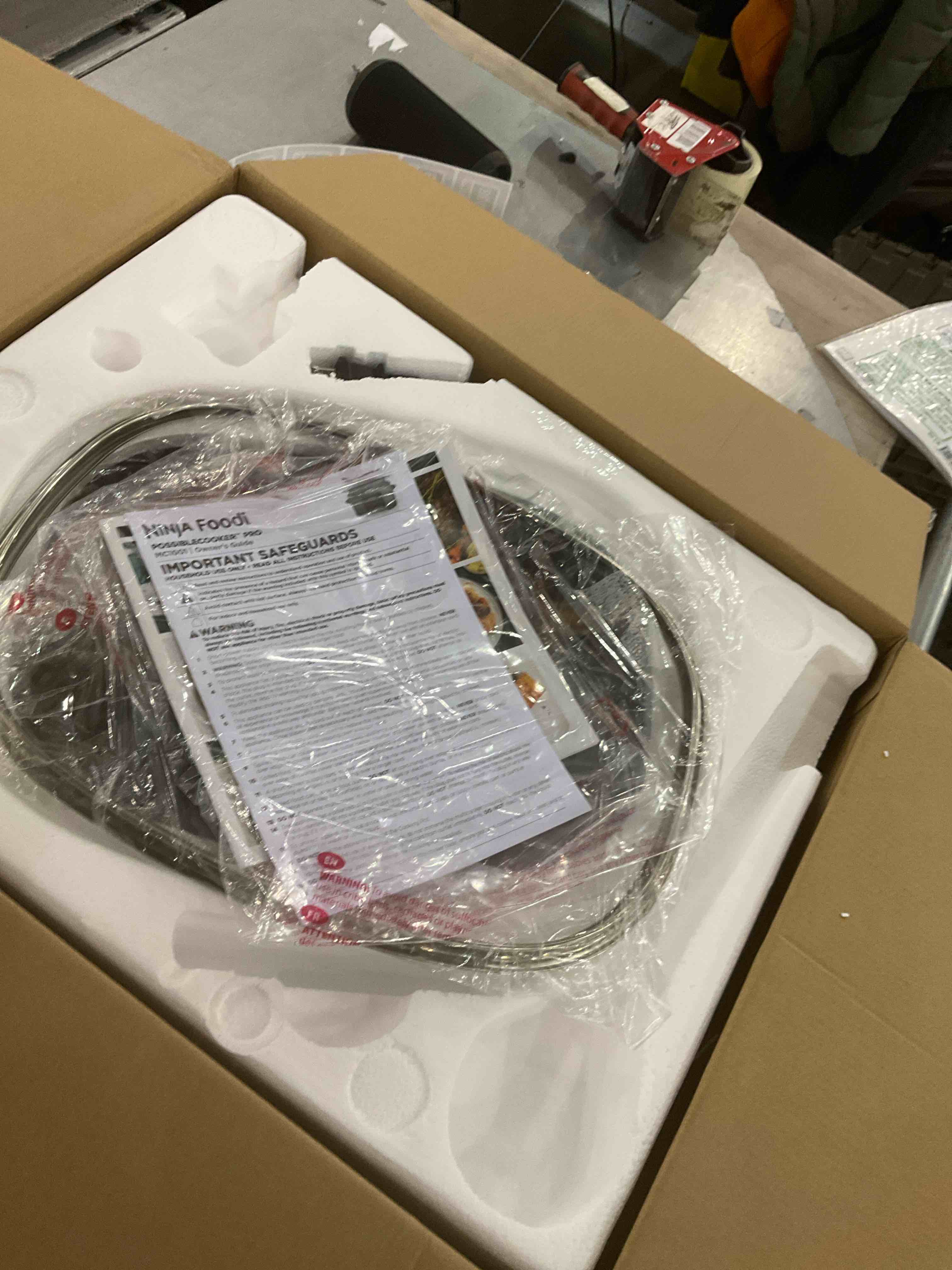 https://s3.amazonaws.com/lotting-images-prod/bidfta/PPE1967554_1742561356694.jpeg
