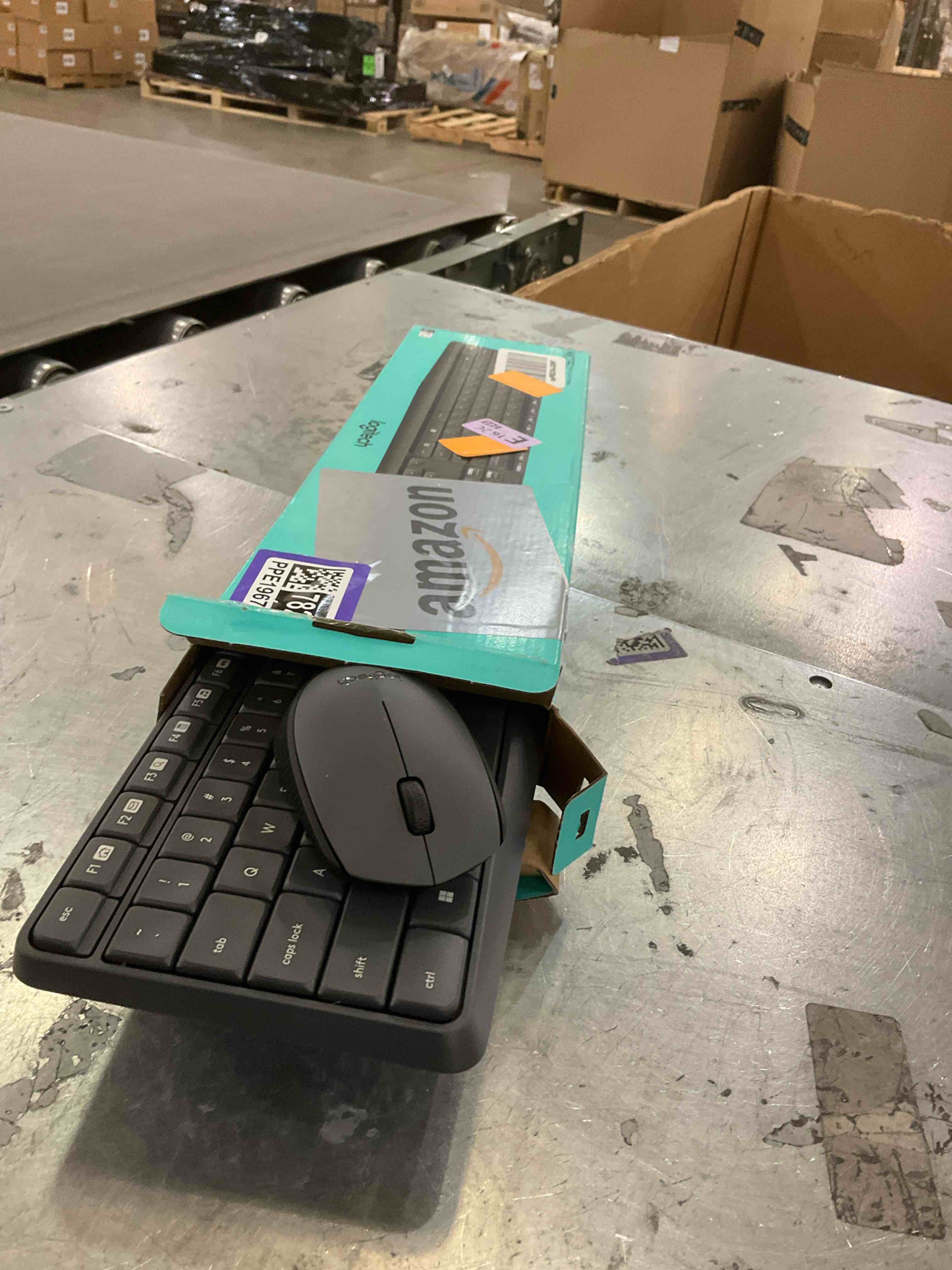 https://s3.amazonaws.com/lotting-images-prod/bidfta/PPE1967821_1742582243248.jpeg