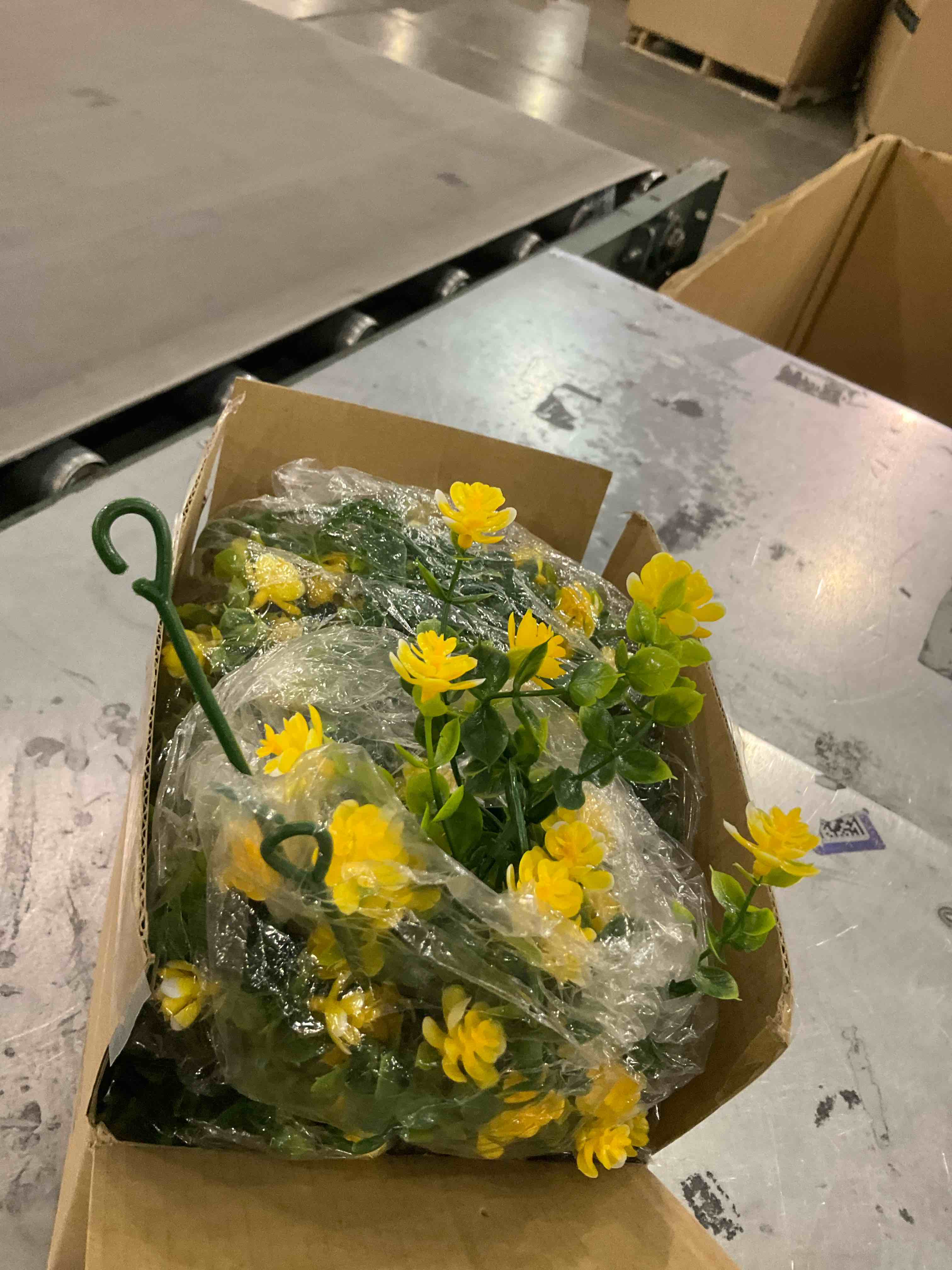 https://s3.amazonaws.com/lotting-images-prod/bidfta/PPE1967873_1742817197842.jpeg