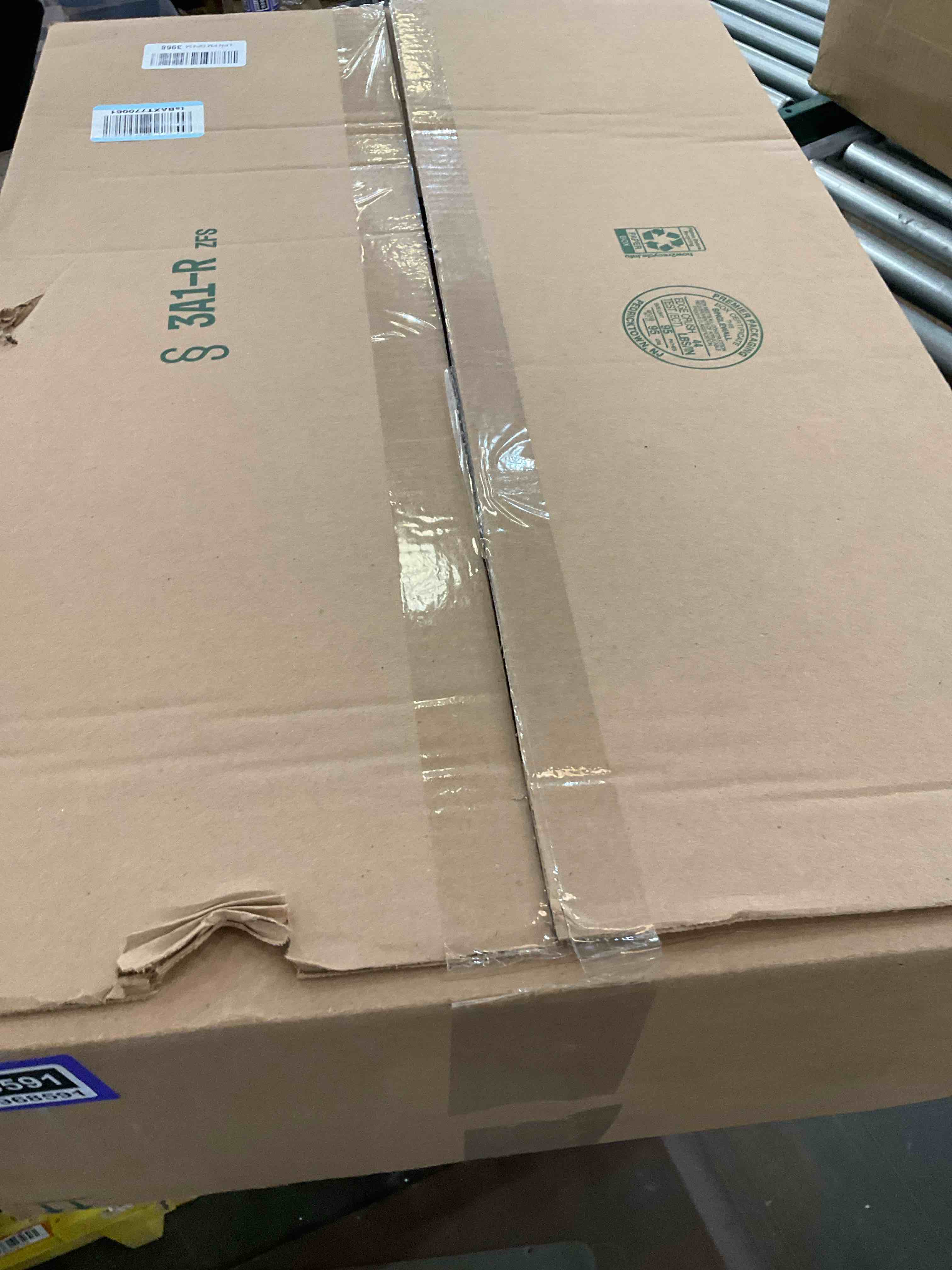 https://s3.amazonaws.com/lotting-images-prod/bidfta/PPE1968591_1742929383592.jpeg