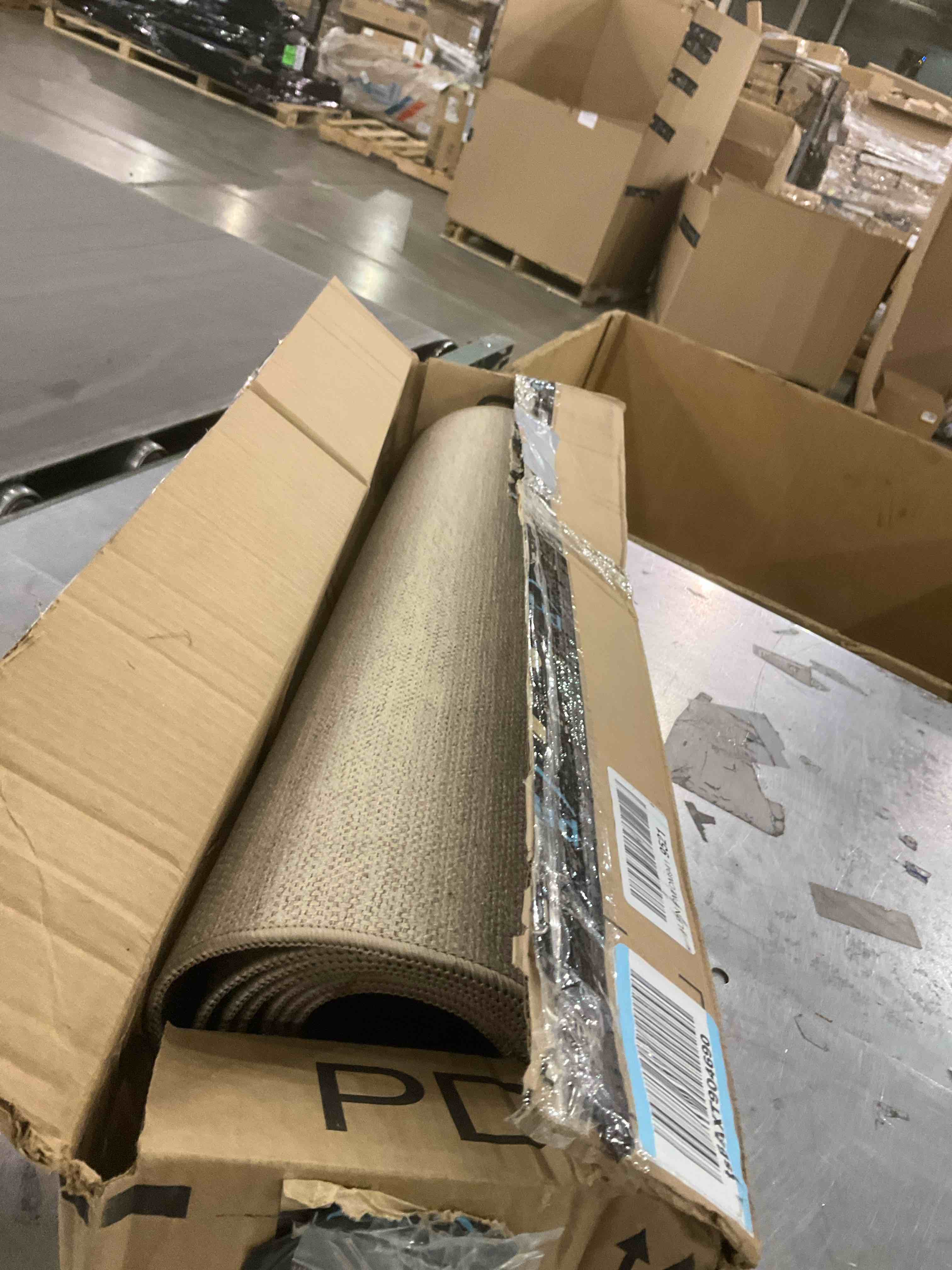 https://s3.amazonaws.com/lotting-images-prod/bidfta/PPE1968621_1742988474560.jpeg