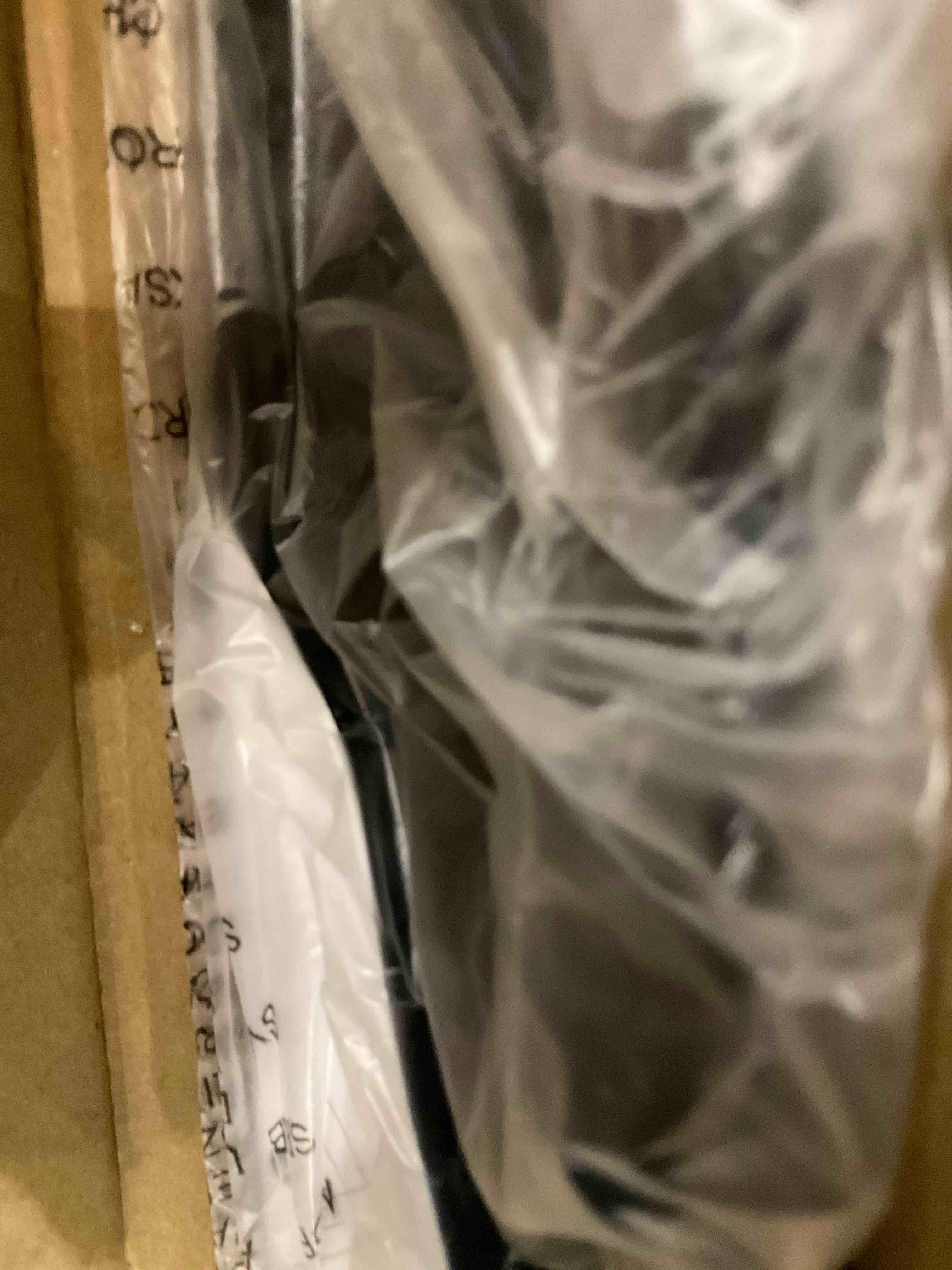 https://s3.amazonaws.com/lotting-images-prod/bidfta/PPE1968654_1742998147297.jpeg