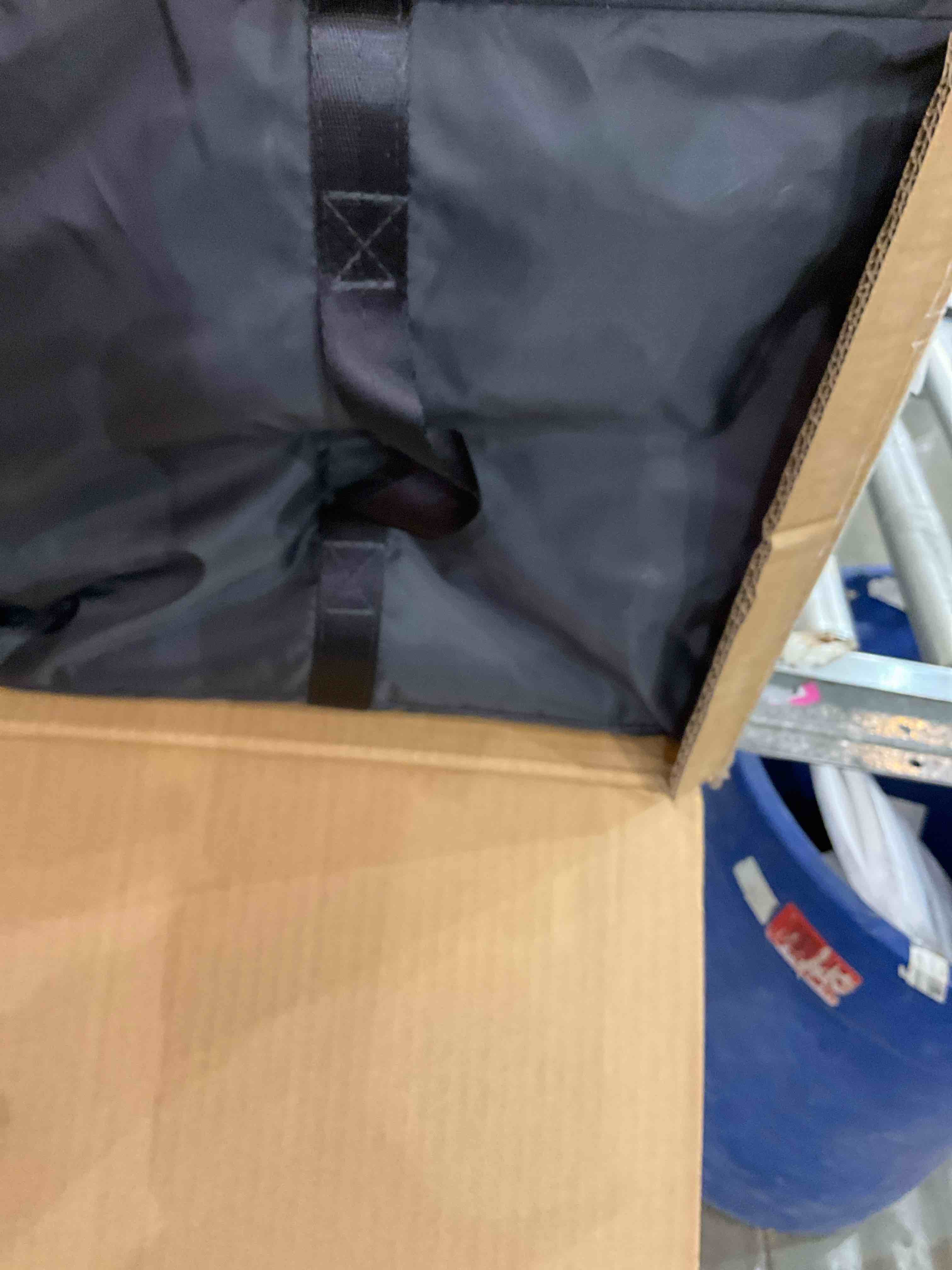 https://s3.amazonaws.com/lotting-images-prod/bidfta/PPE1968774_1743003055450.jpeg