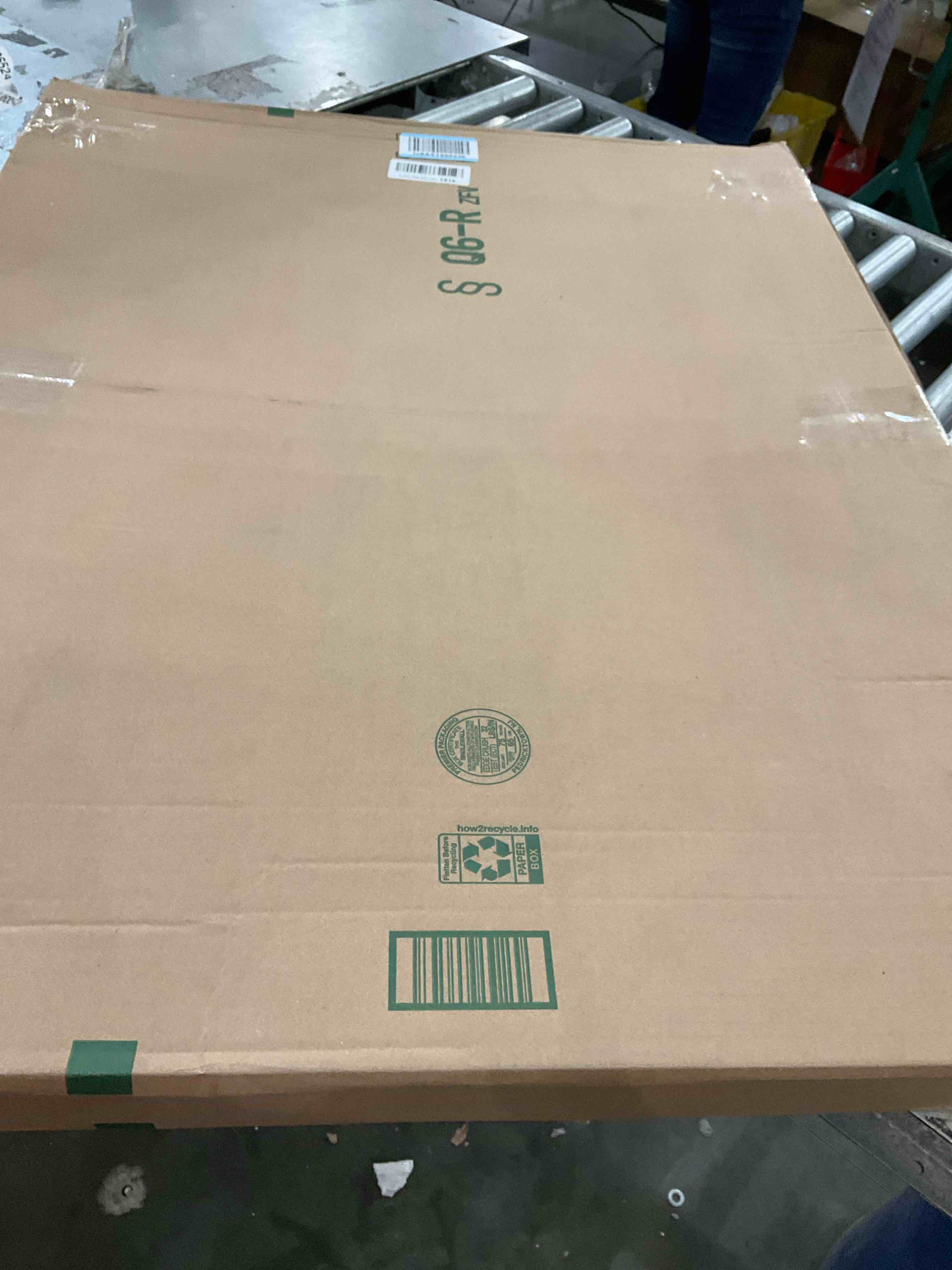 https://s3.amazonaws.com/lotting-images-prod/bidfta/PPE1968842_1743011554727.jpeg