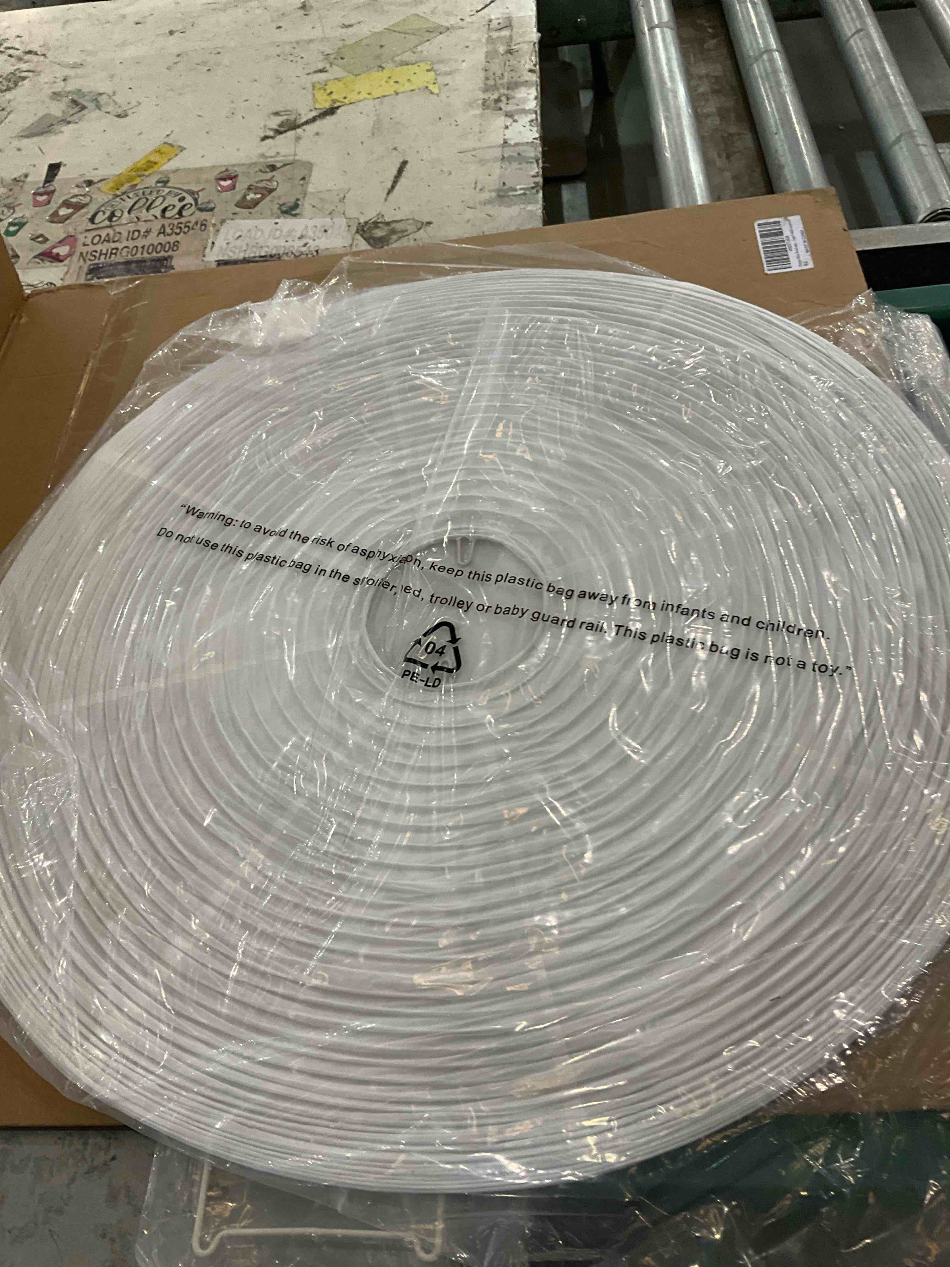 https://s3.amazonaws.com/lotting-images-prod/bidfta/PPE1969187_1742239403887.jpeg