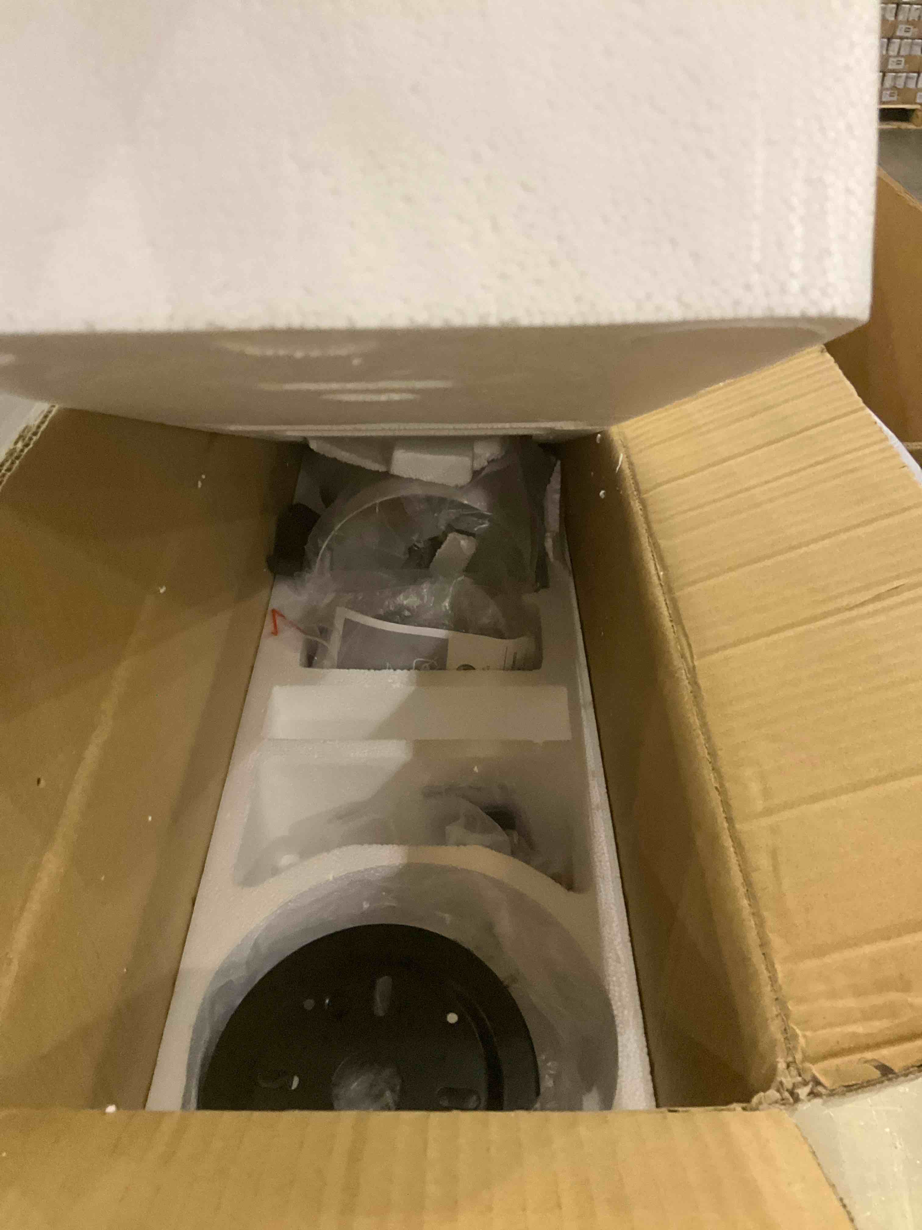 https://s3.amazonaws.com/lotting-images-prod/bidfta/PPE1969319_1742306563231.jpeg