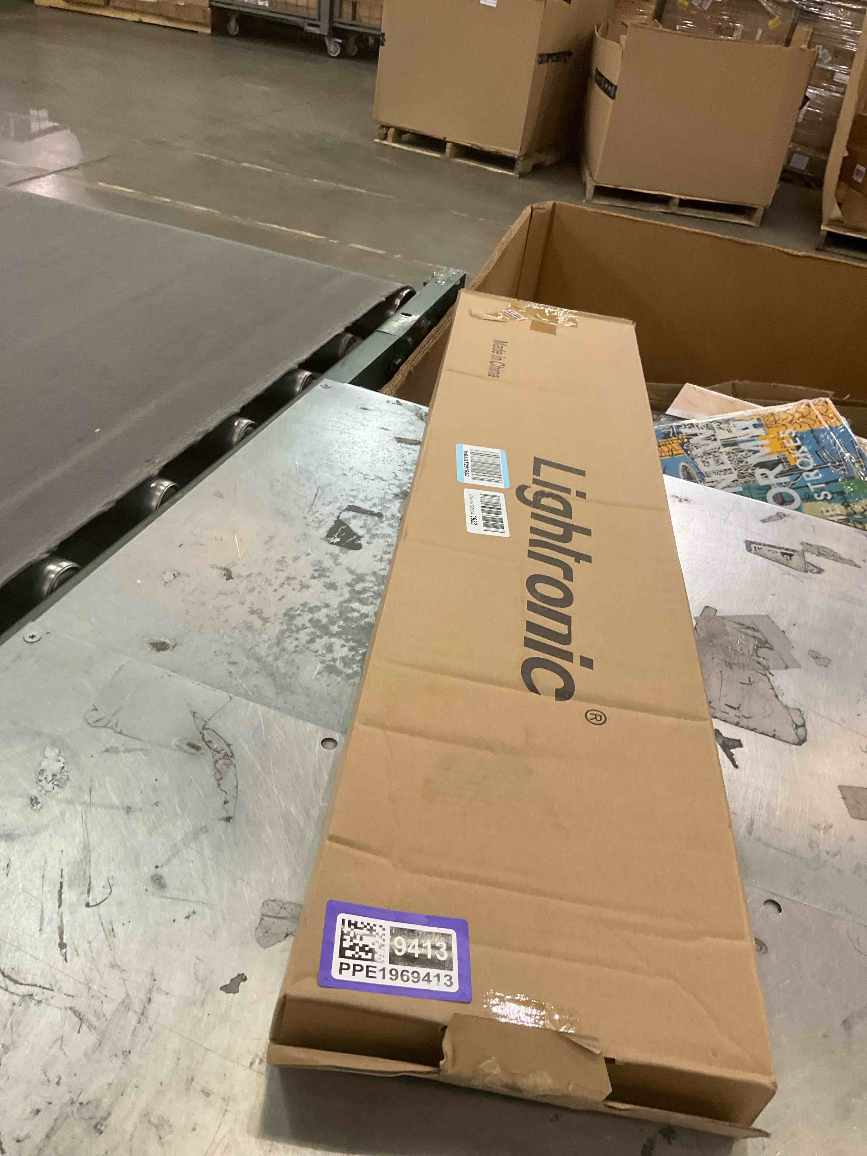 https://s3.amazonaws.com/lotting-images-prod/bidfta/PPE1969413_1742322351152.jpeg