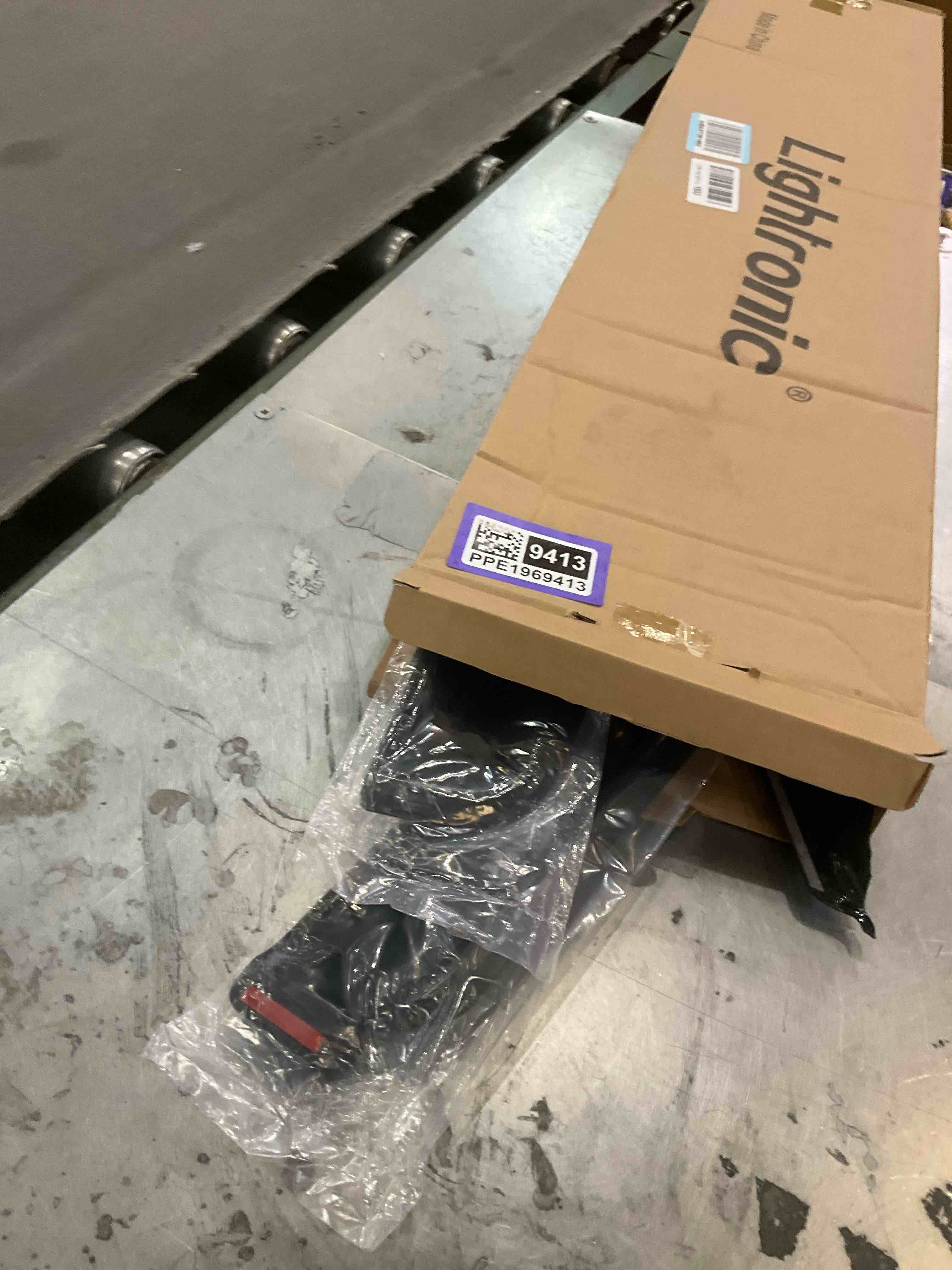 https://s3.amazonaws.com/lotting-images-prod/bidfta/PPE1969413_1742322358240.jpeg