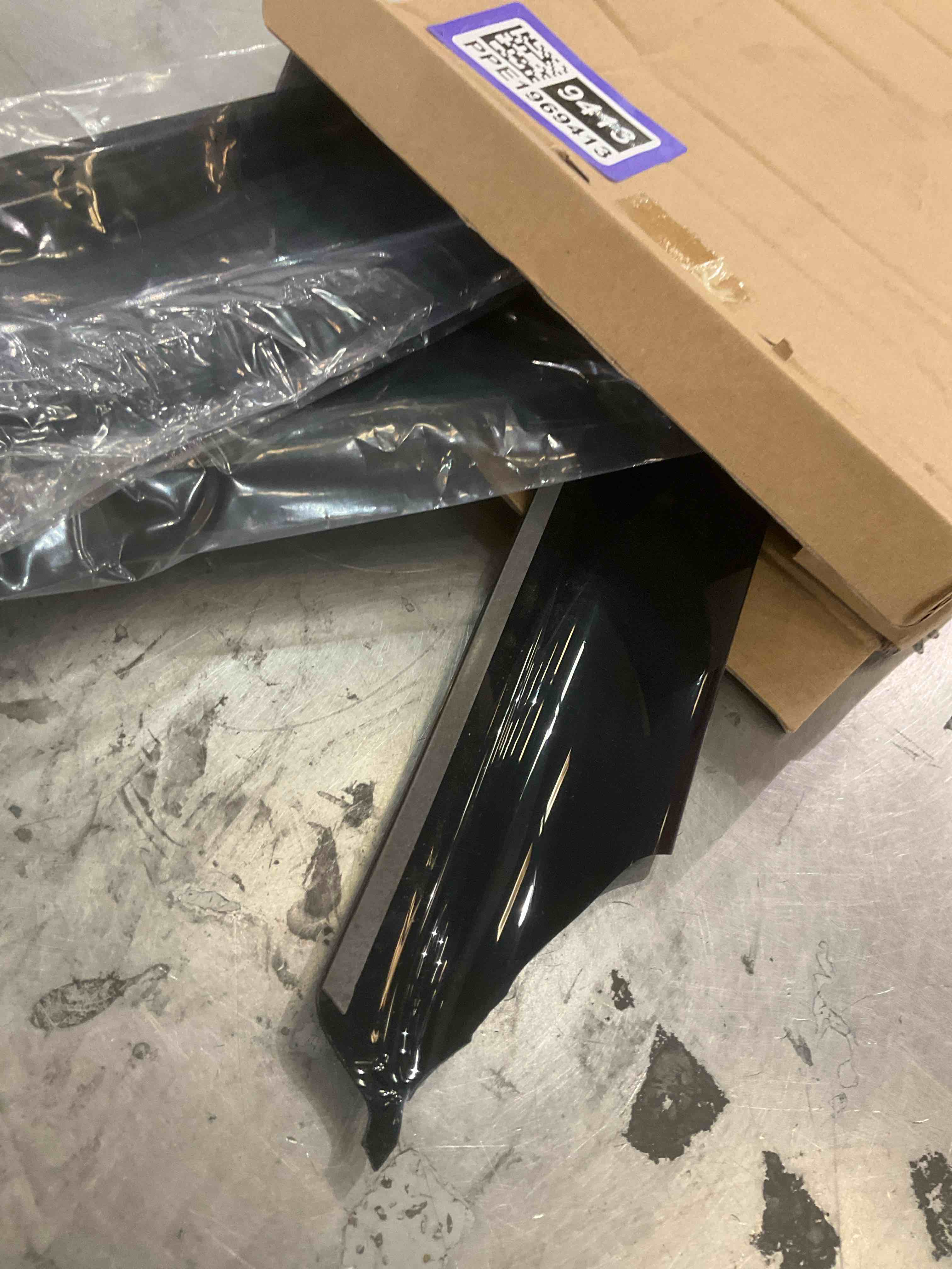 https://s3.amazonaws.com/lotting-images-prod/bidfta/PPE1969413_1742322376825.jpeg