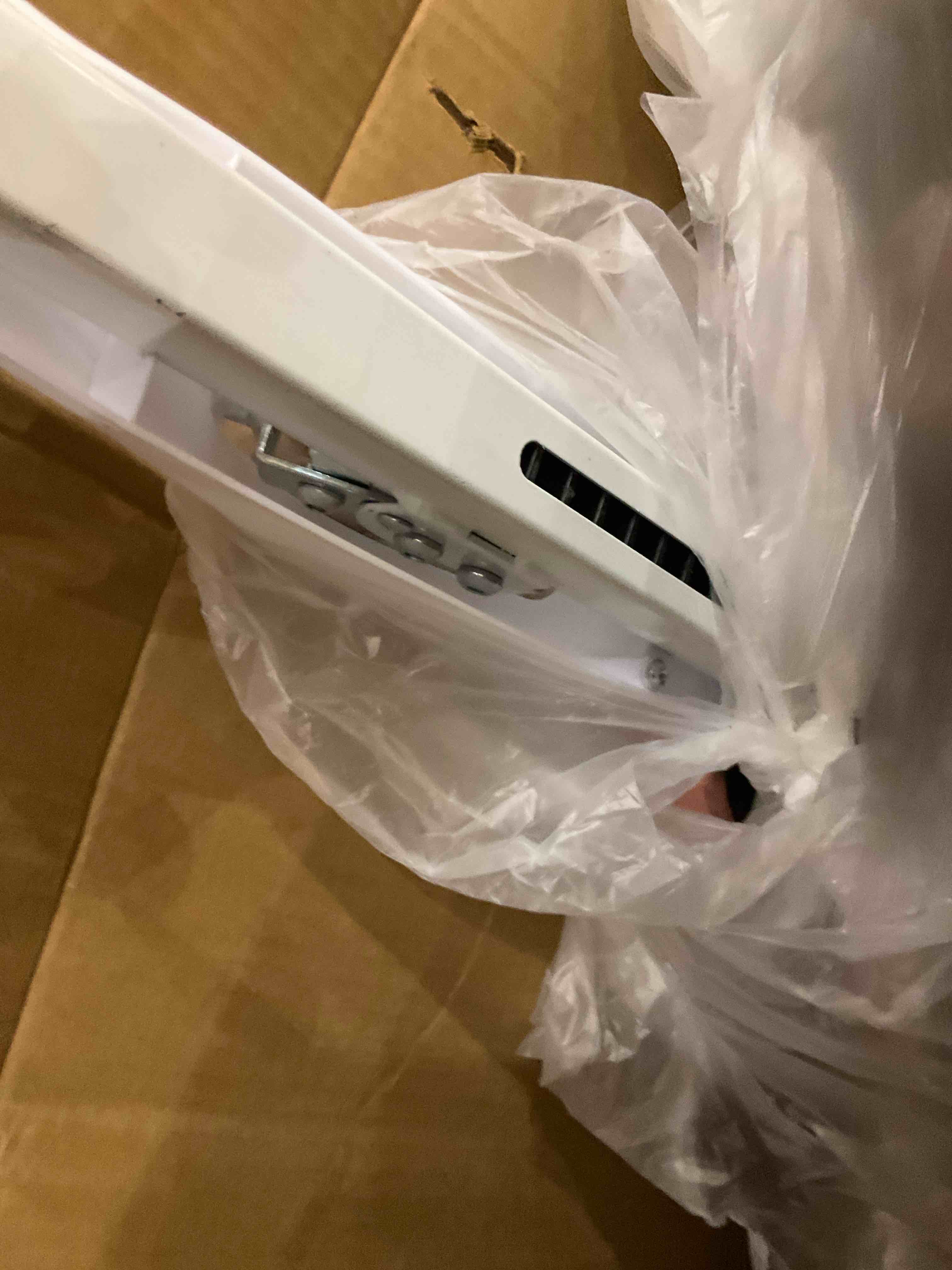 https://s3.amazonaws.com/lotting-images-prod/bidfta/PPE1969603_1742324863562.jpeg