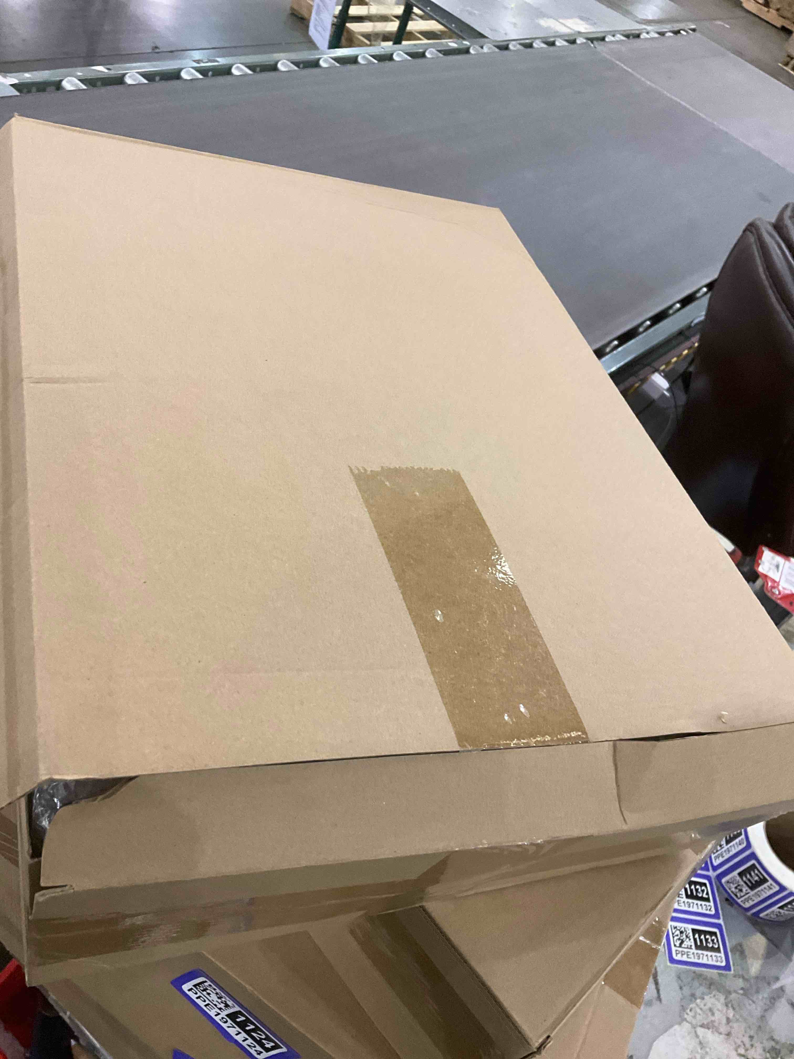 https://s3.amazonaws.com/lotting-images-prod/bidfta/PPE1971124_1742493050612.jpeg