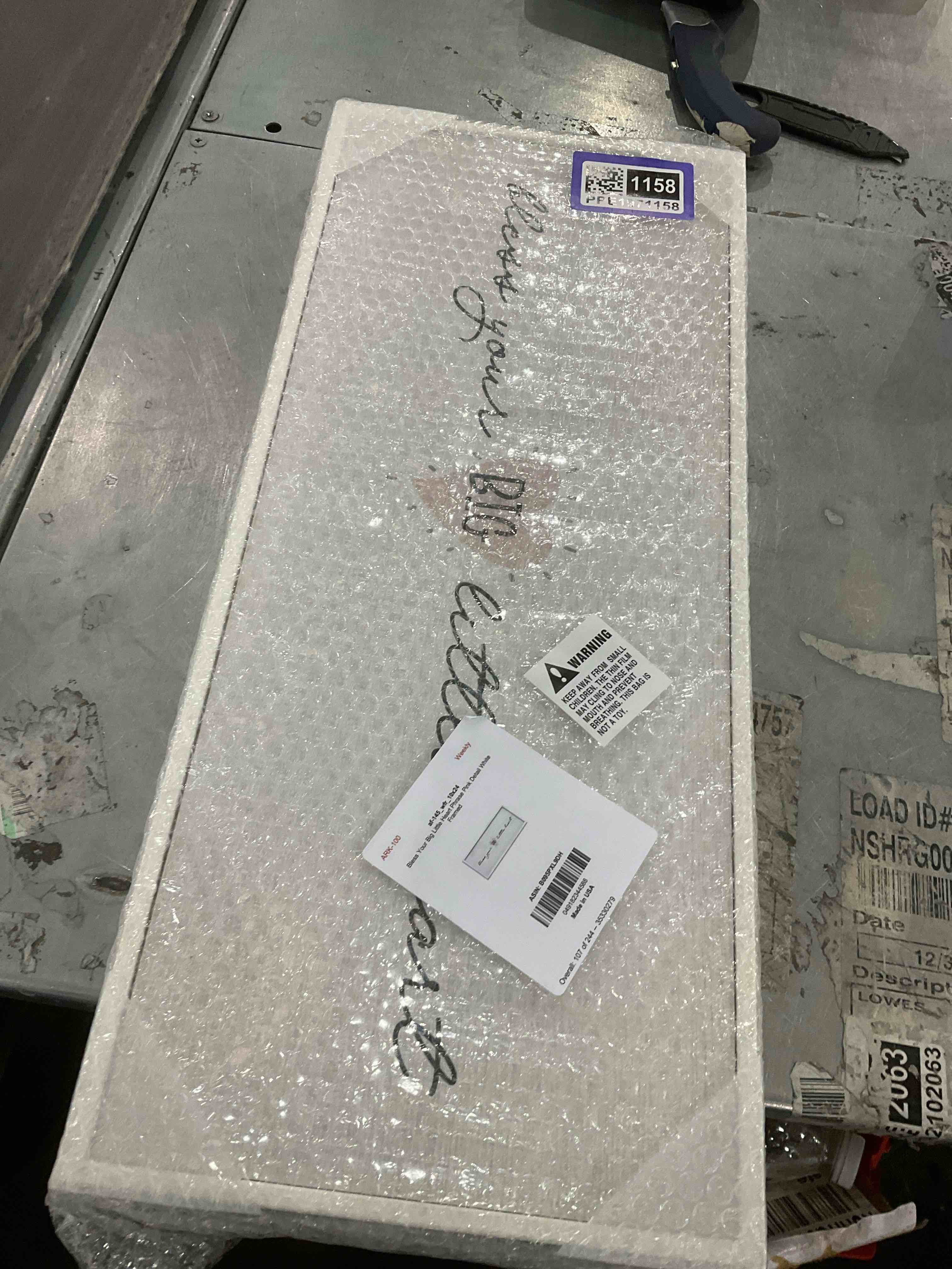 https://s3.amazonaws.com/lotting-images-prod/bidfta/PPE1971158_1742494674718.jpeg