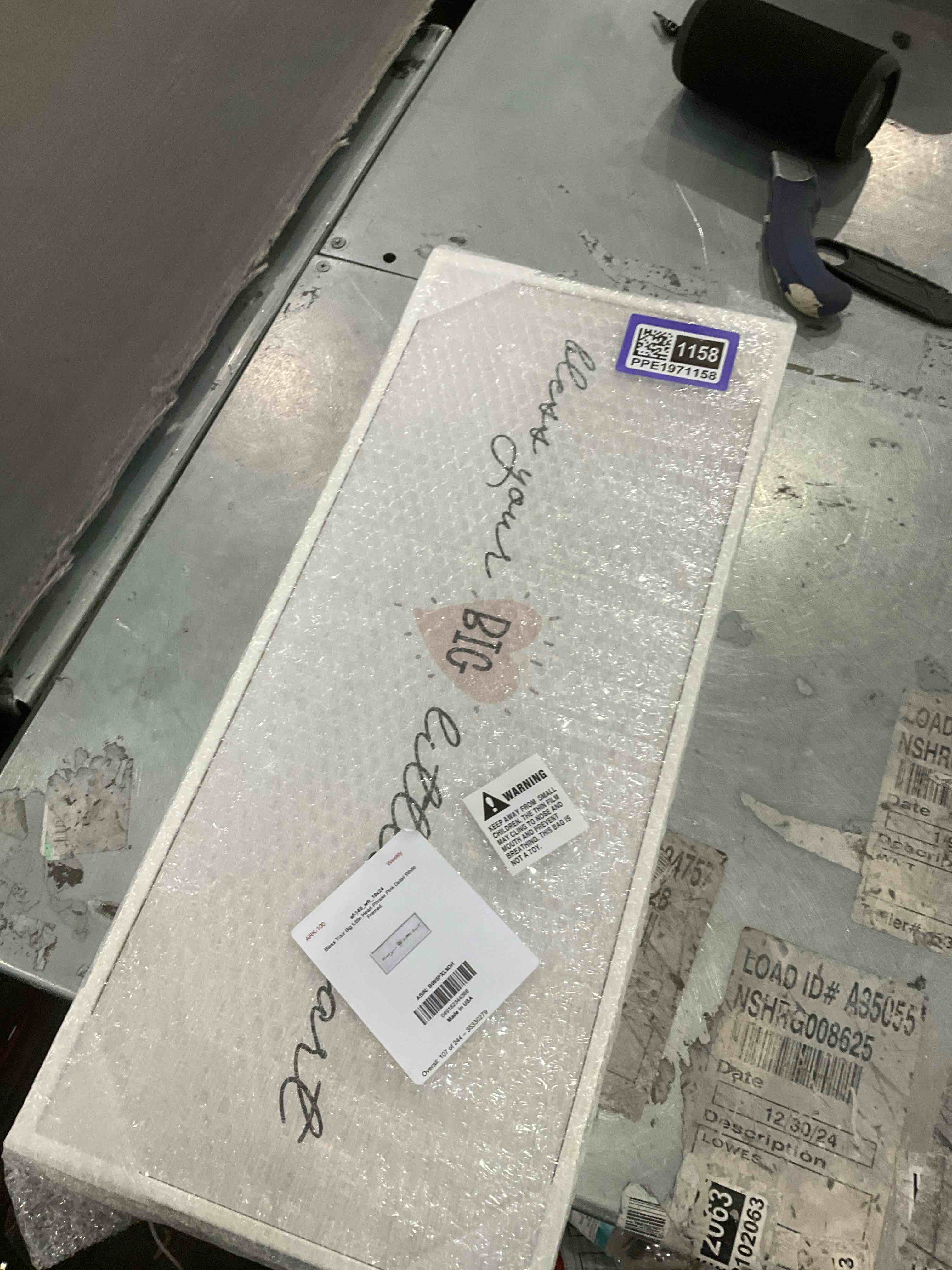 https://s3.amazonaws.com/lotting-images-prod/bidfta/PPE1971158_1742494676623.jpeg