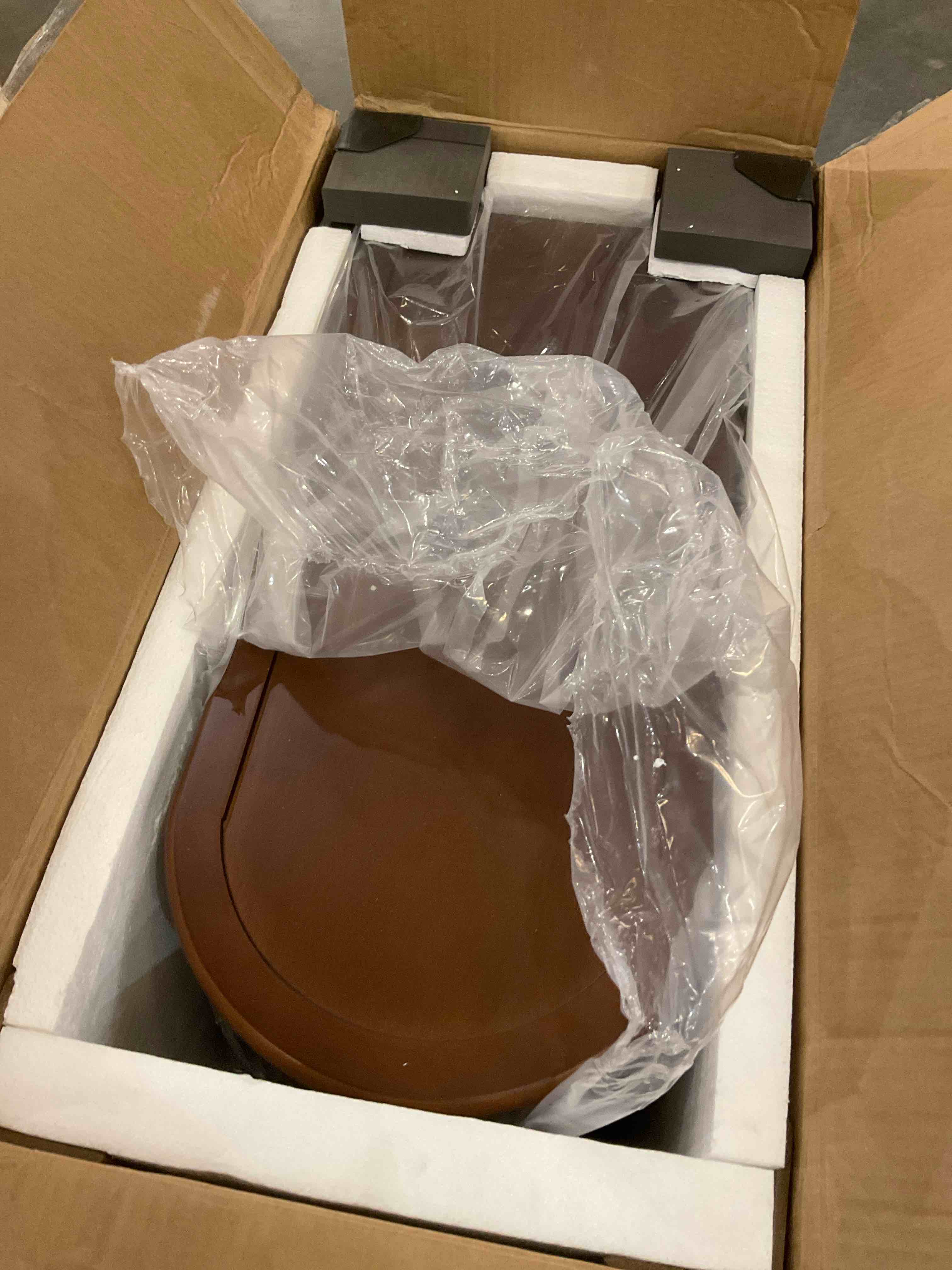 https://s3.amazonaws.com/lotting-images-prod/bidfta/PPE1972117_1741712423412.jpeg