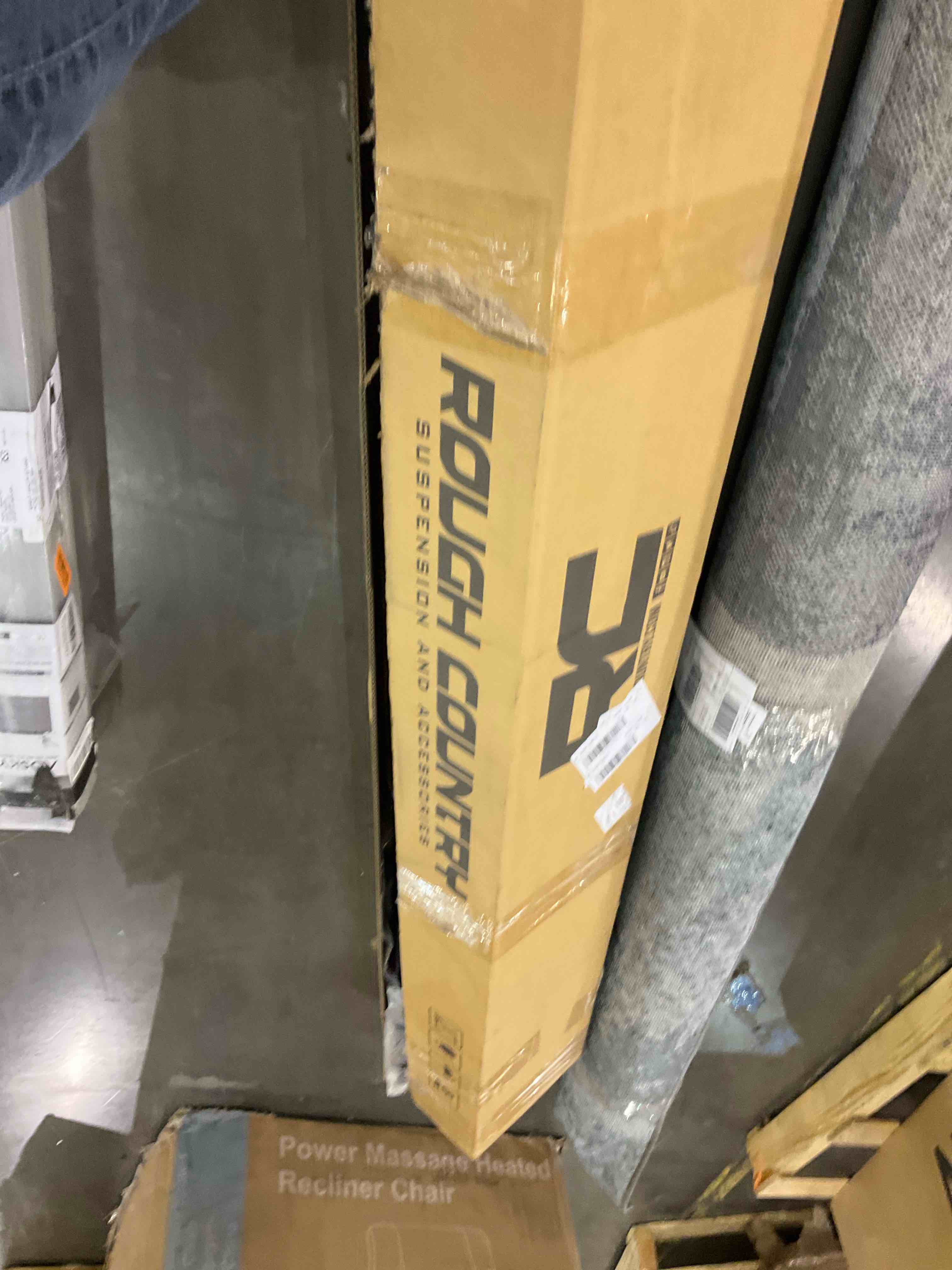https://s3.amazonaws.com/lotting-images-prod/bidfta/PPE1972699_1742211438738.jpeg