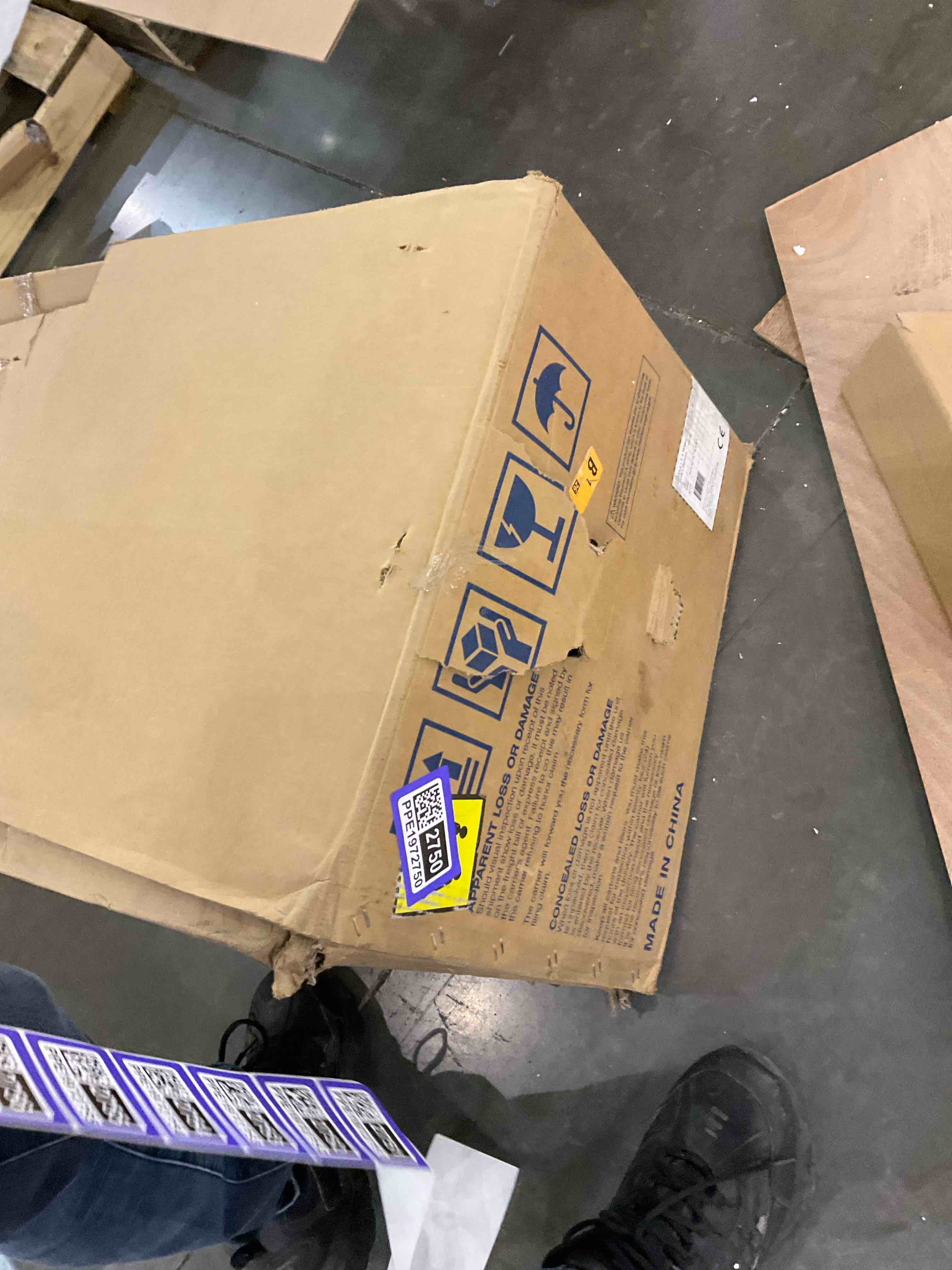 https://s3.amazonaws.com/lotting-images-prod/bidfta/PPE1972750_1742215108529.jpeg