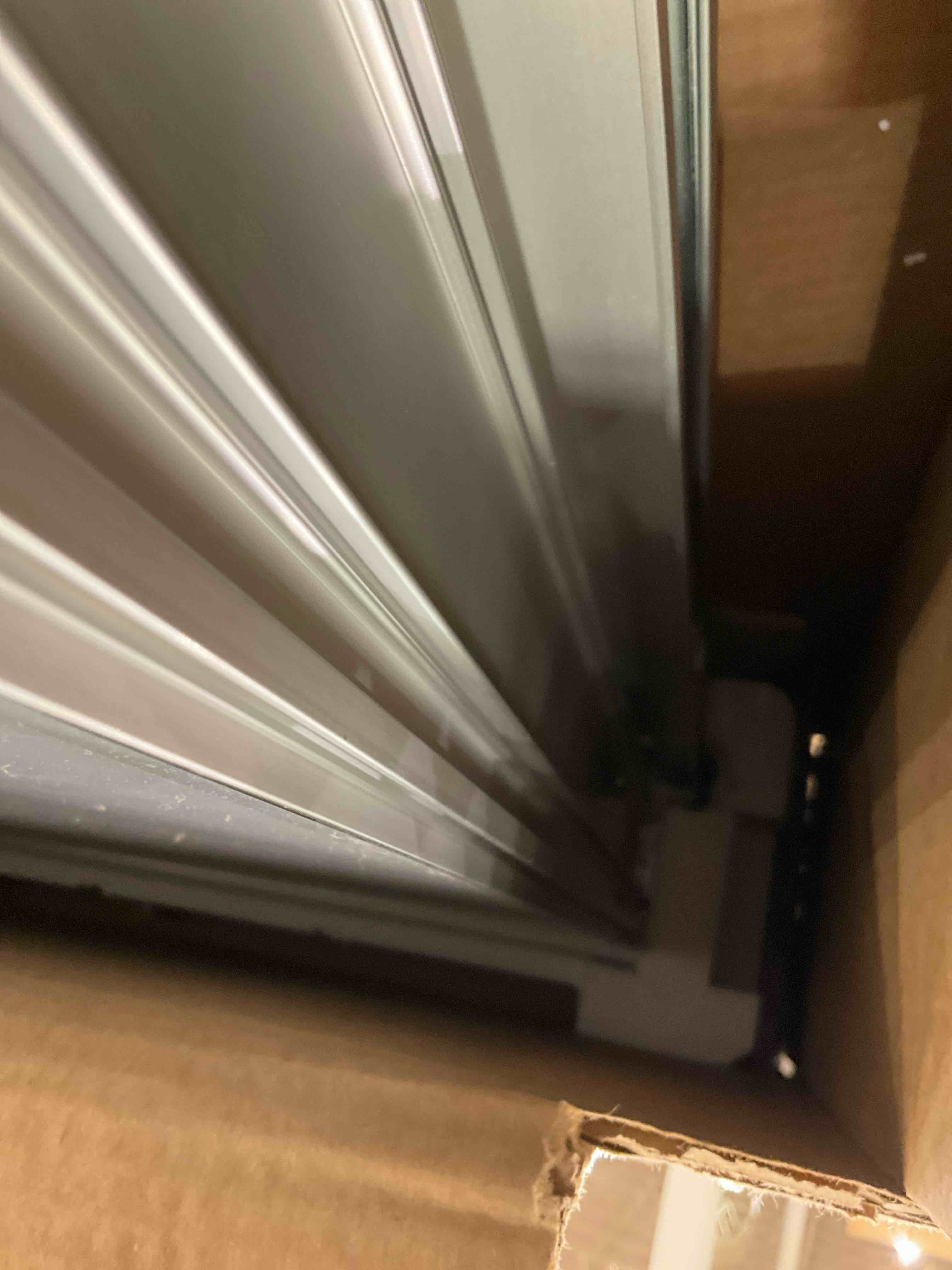 https://s3.amazonaws.com/lotting-images-prod/bidfta/PPE1972906_1742231091727.jpeg
