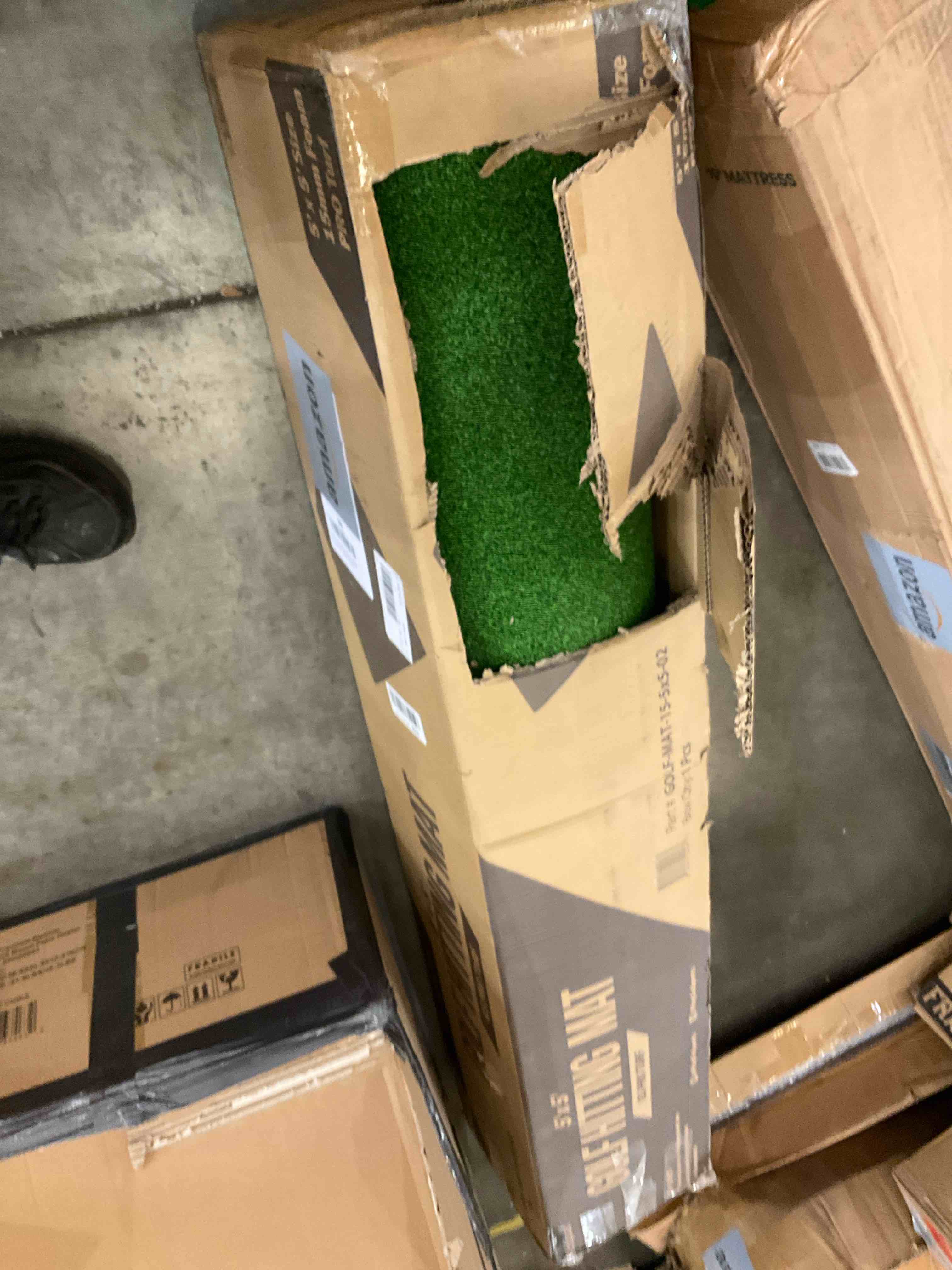 https://s3.amazonaws.com/lotting-images-prod/bidfta/PPE1972968_1742237850704.jpeg
