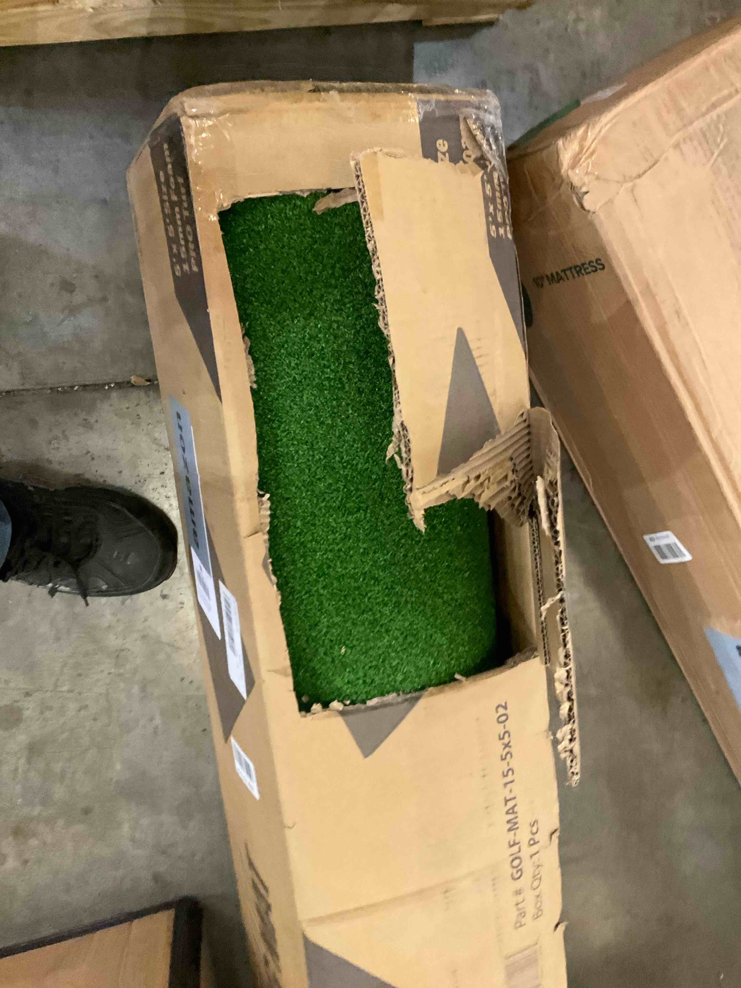 https://s3.amazonaws.com/lotting-images-prod/bidfta/PPE1972968_1742237851836.jpeg