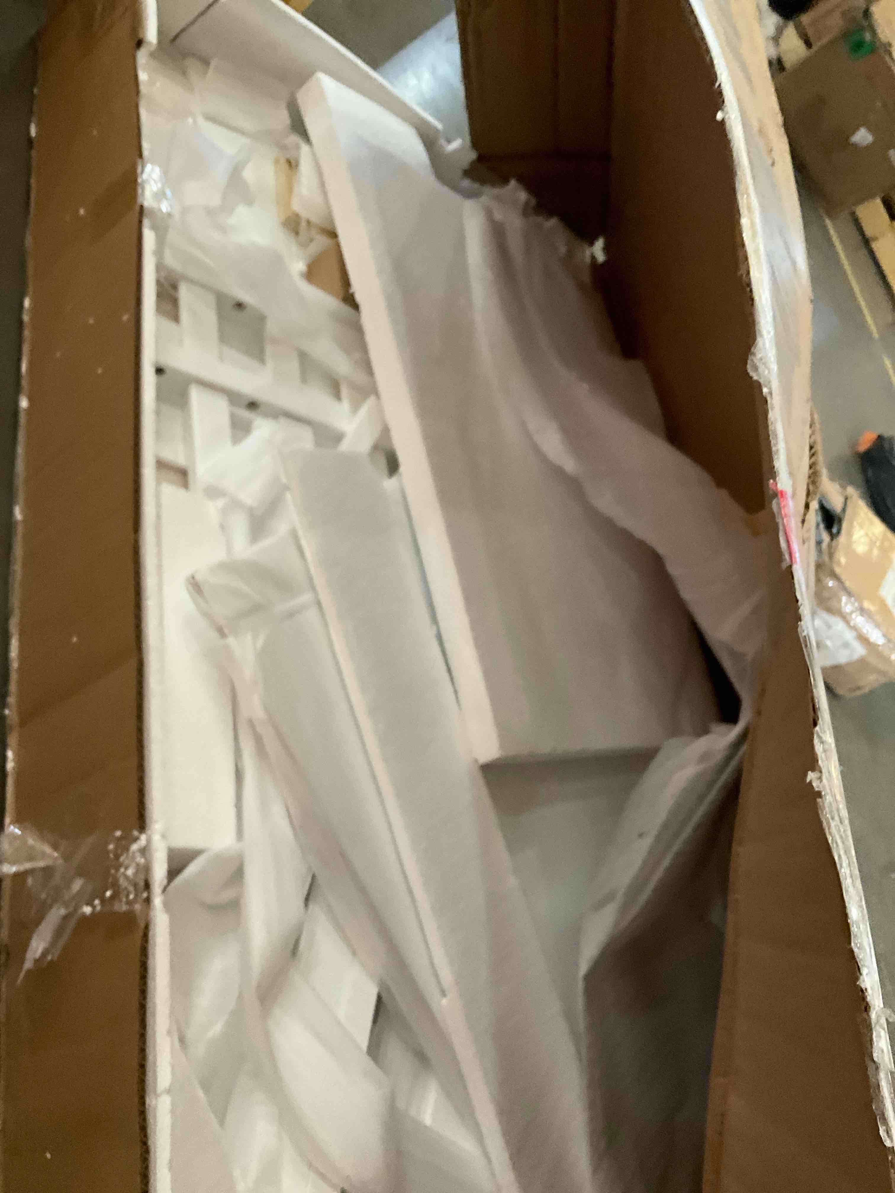 https://s3.amazonaws.com/lotting-images-prod/bidfta/PPE1974187_1742844086745.jpeg