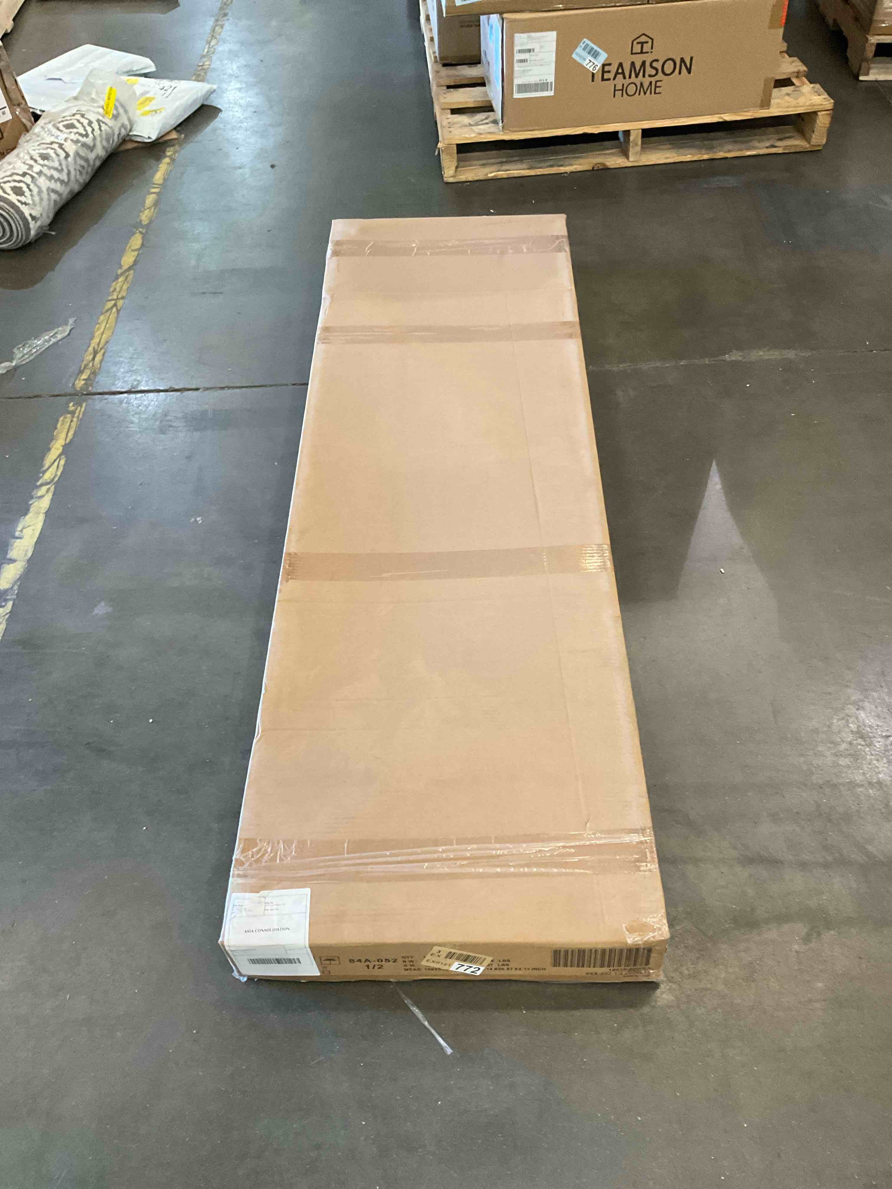 Condition photo showing Good Condition for Outsunny folding sun lounger box 1 only not complete set