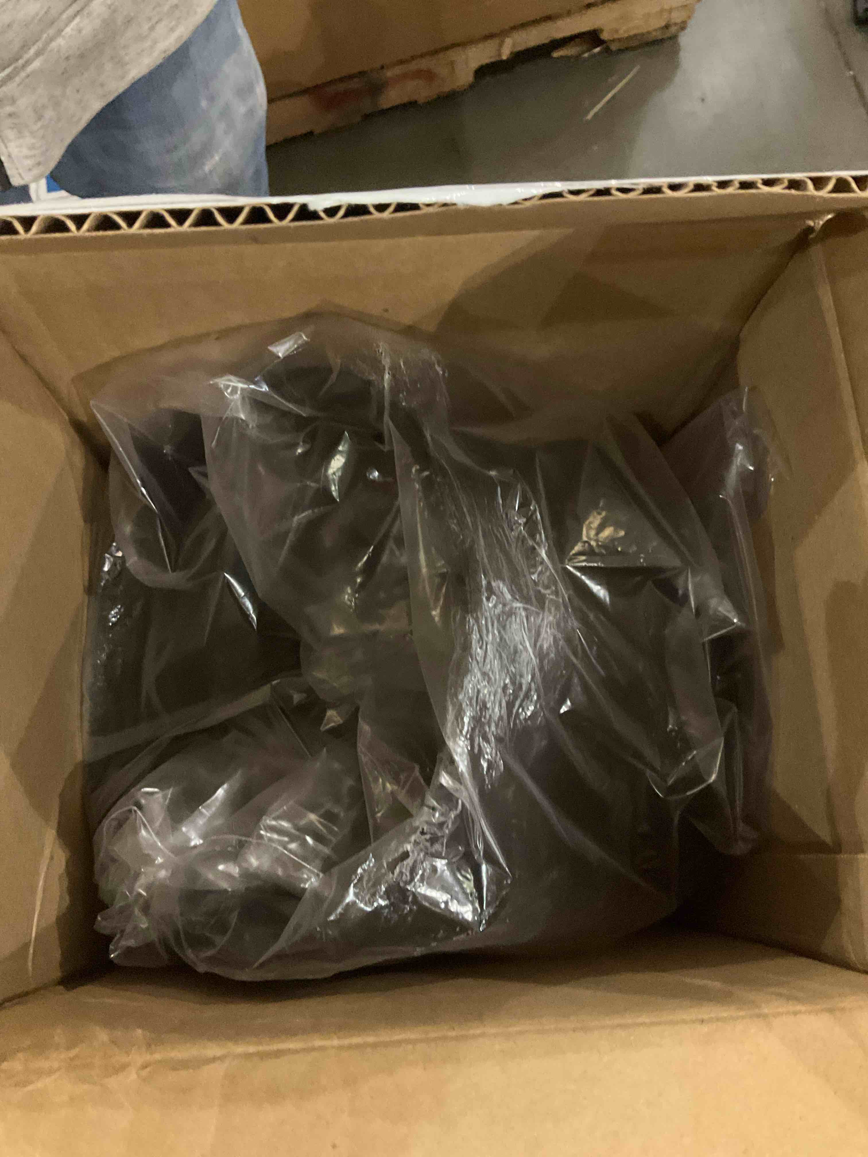 https://s3.amazonaws.com/lotting-images-prod/bidfta/PPE1974725_1743166578737.jpeg
