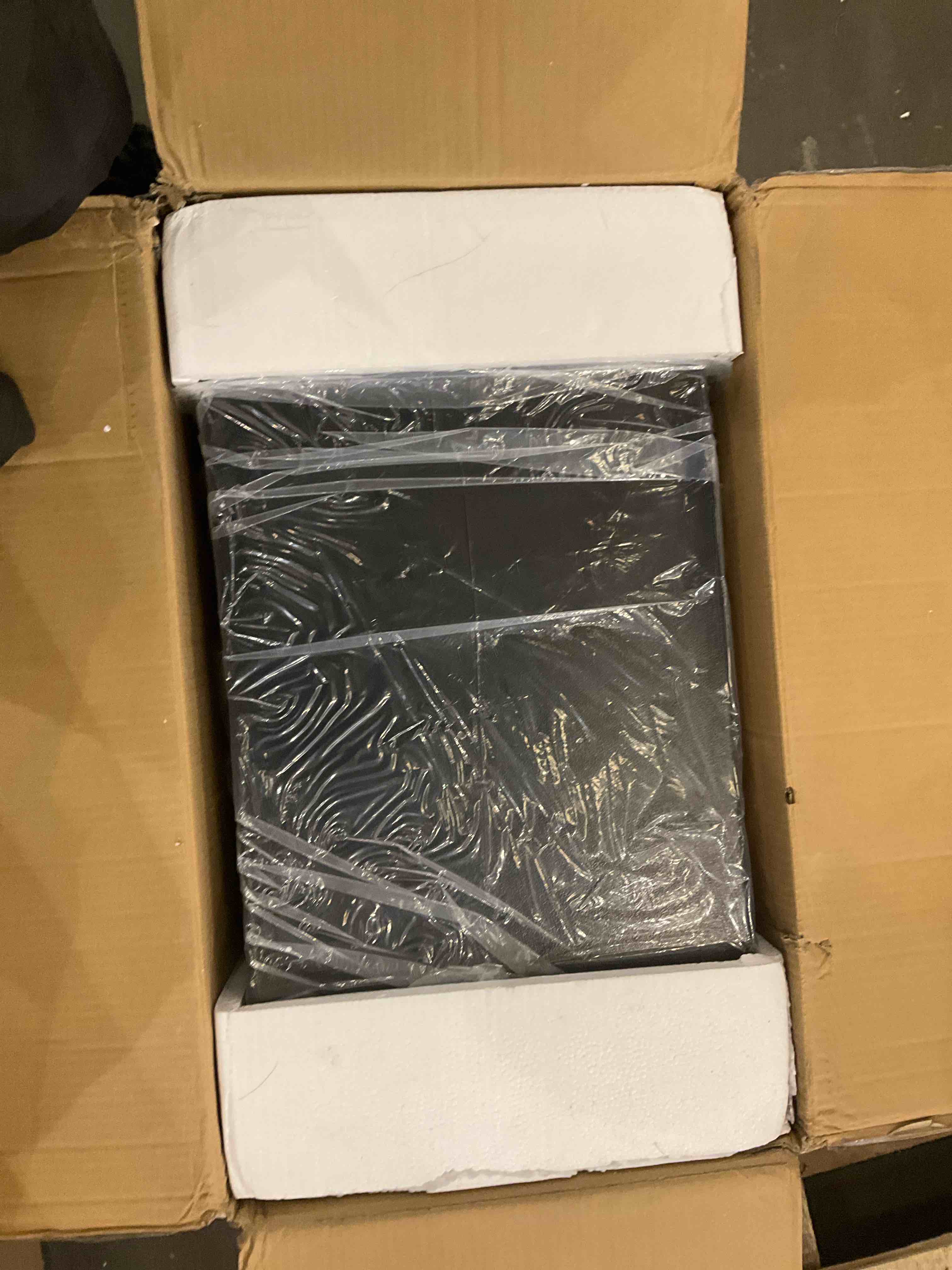 https://s3.amazonaws.com/lotting-images-prod/bidfta/PPE1974939_1743445910386.jpeg