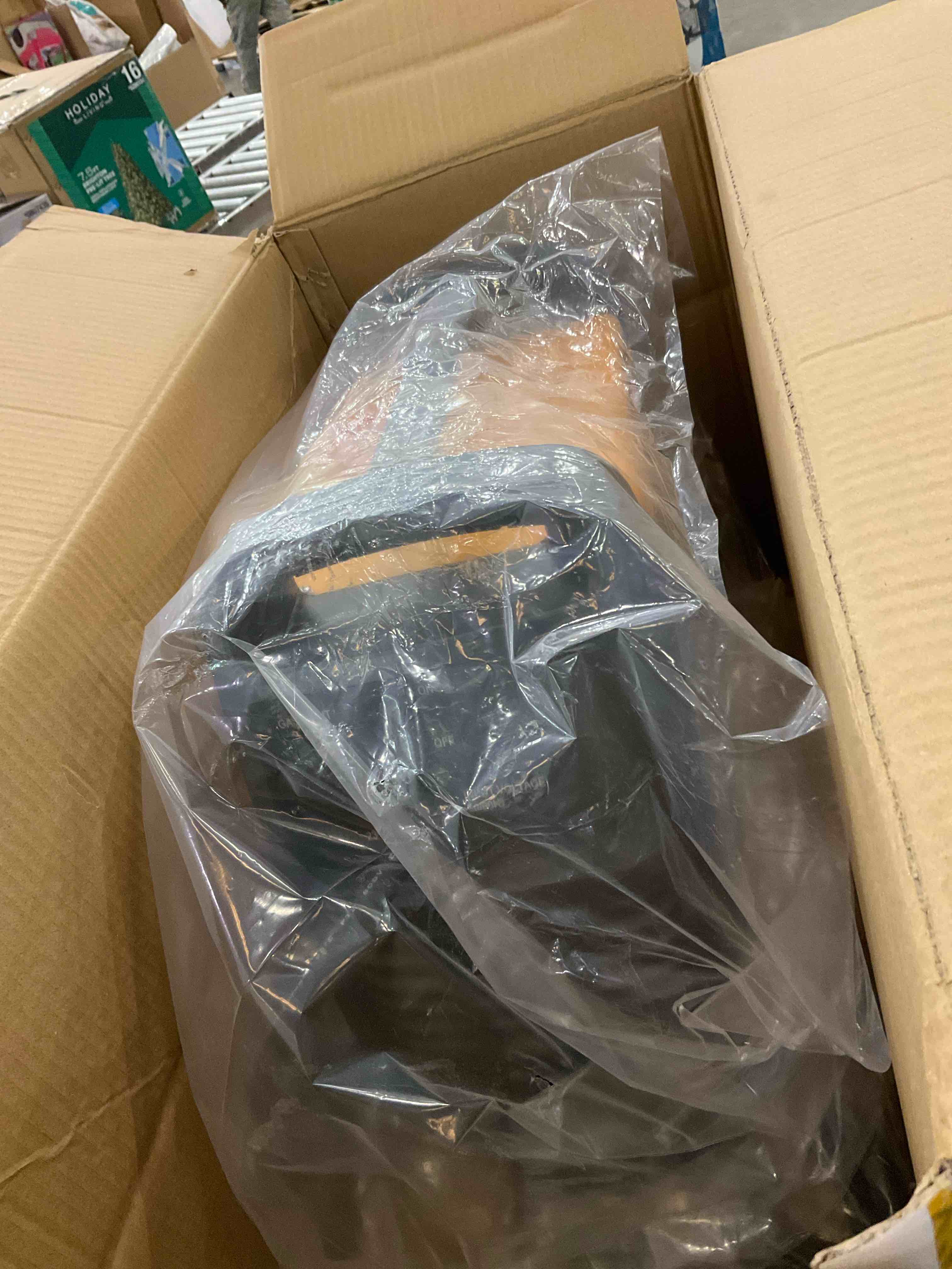 https://s3.amazonaws.com/lotting-images-prod/bidfta/PPE1975159_1741708755510.jpeg