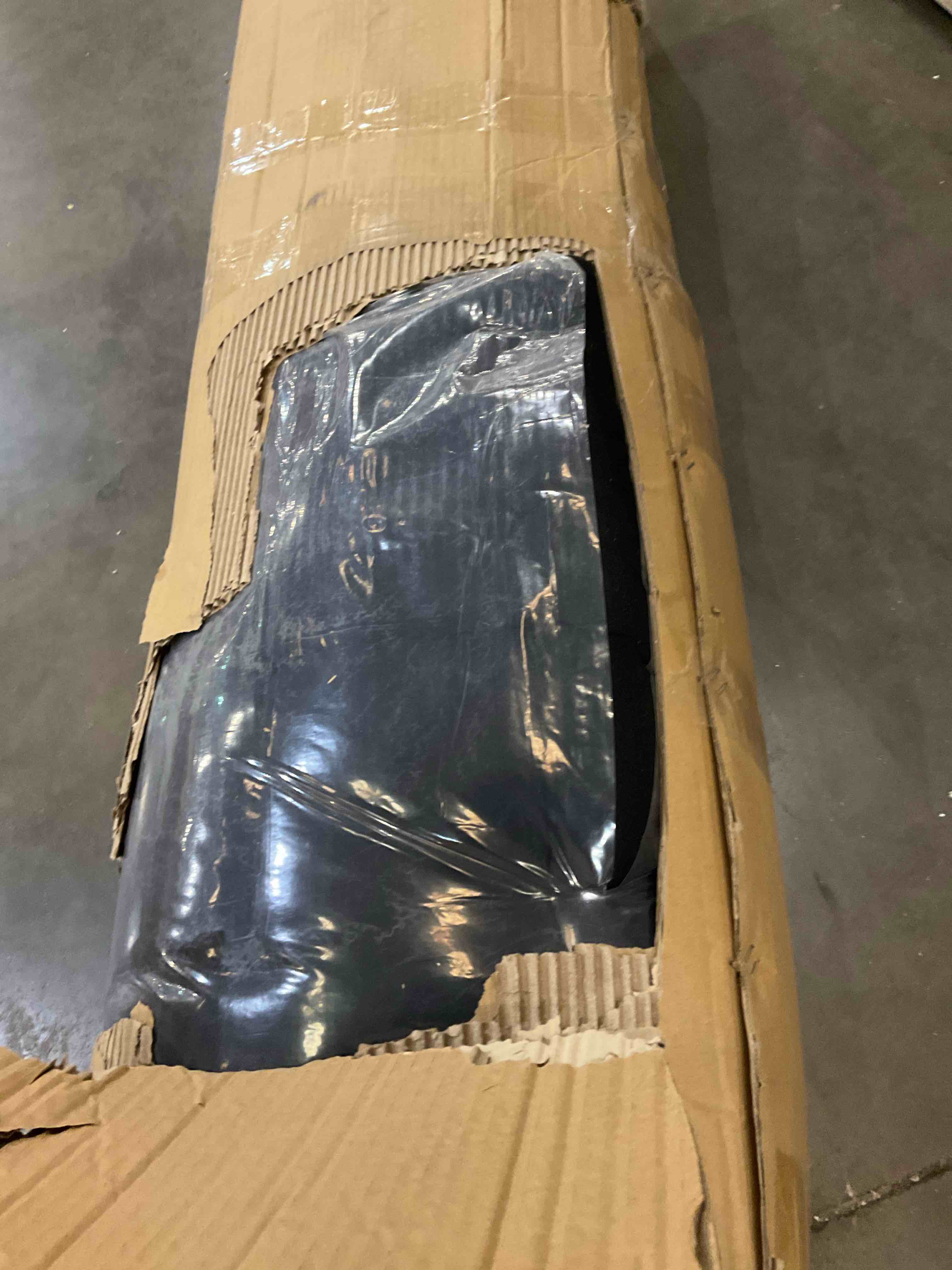 https://s3.amazonaws.com/lotting-images-prod/bidfta/PPE1975596_1742495723065.jpeg