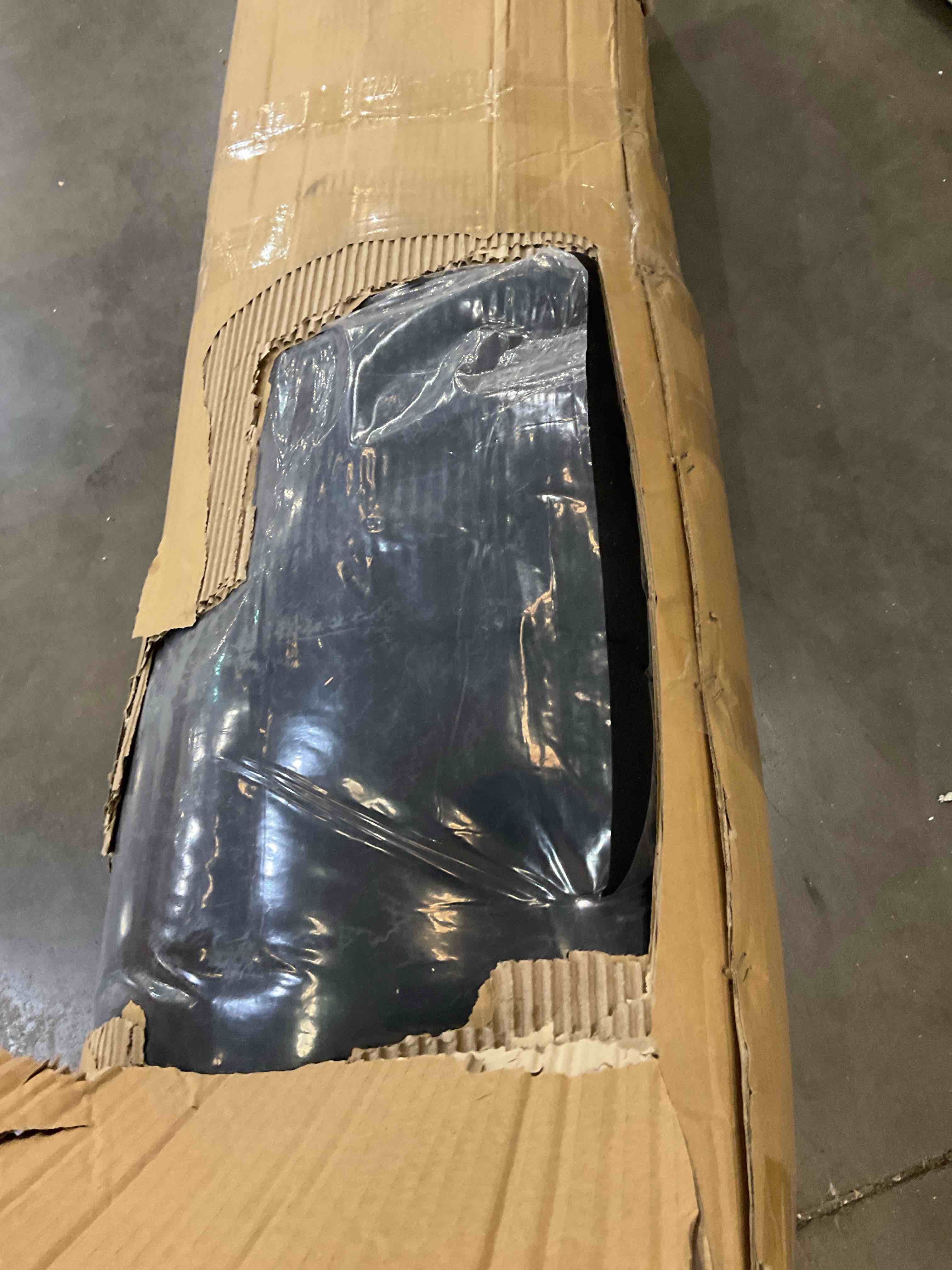 https://s3.amazonaws.com/lotting-images-prod/bidfta/PPE1975596_1742495724021.jpeg