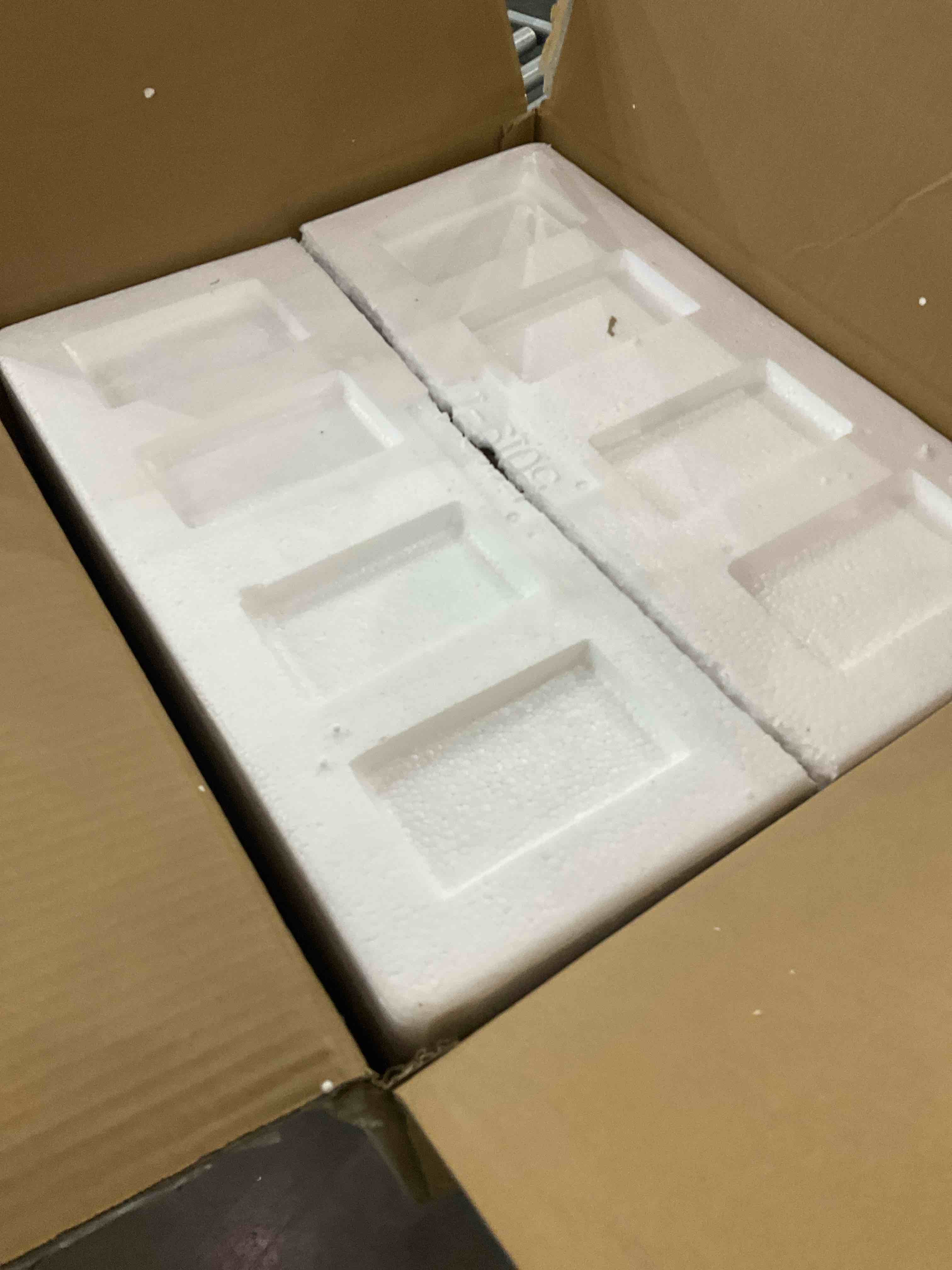 https://s3.amazonaws.com/lotting-images-prod/bidfta/PPE1975787_1743430202577.jpeg