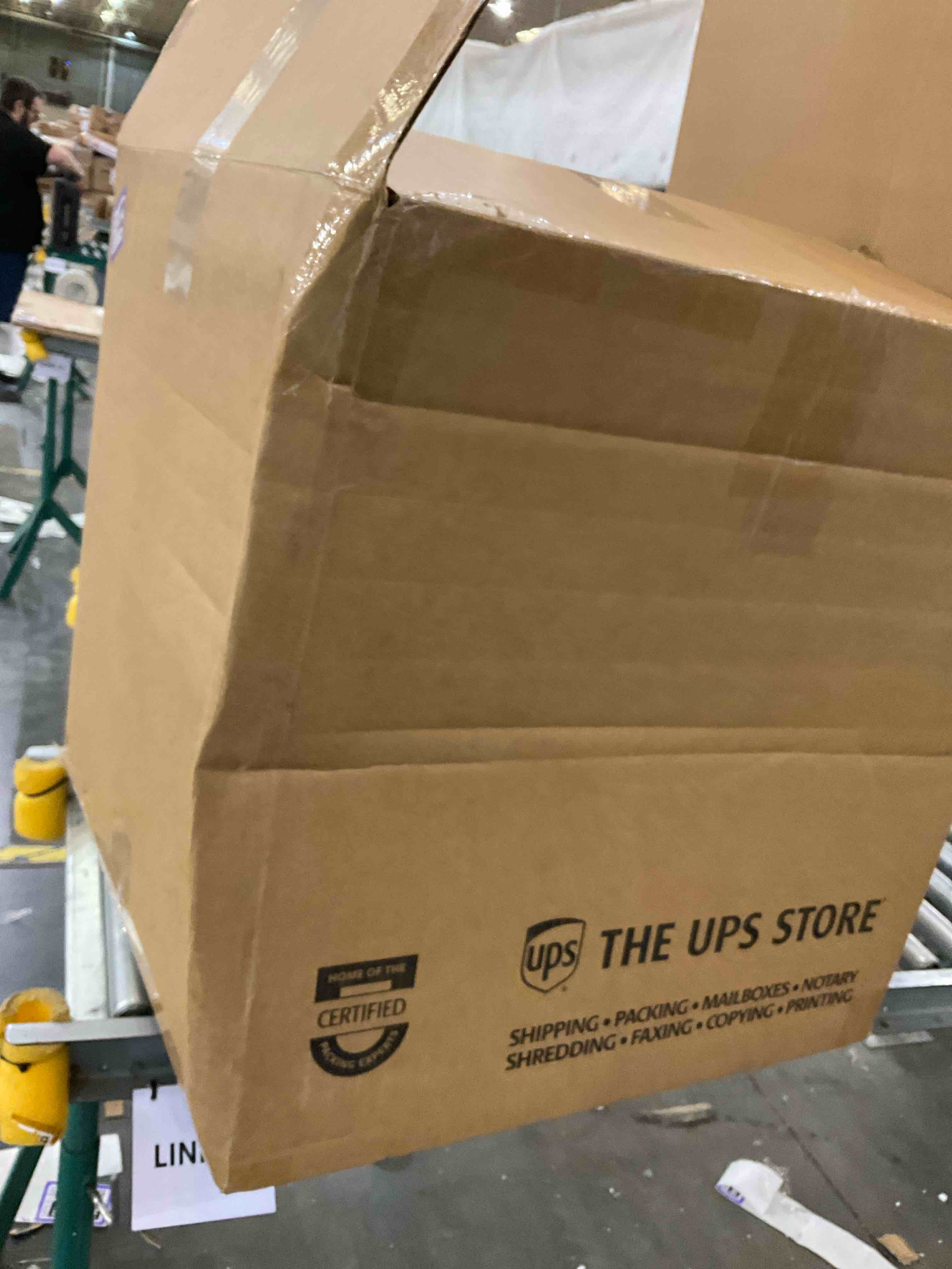 https://s3.amazonaws.com/lotting-images-prod/bidfta/PPE1976204_1743520030440.jpeg