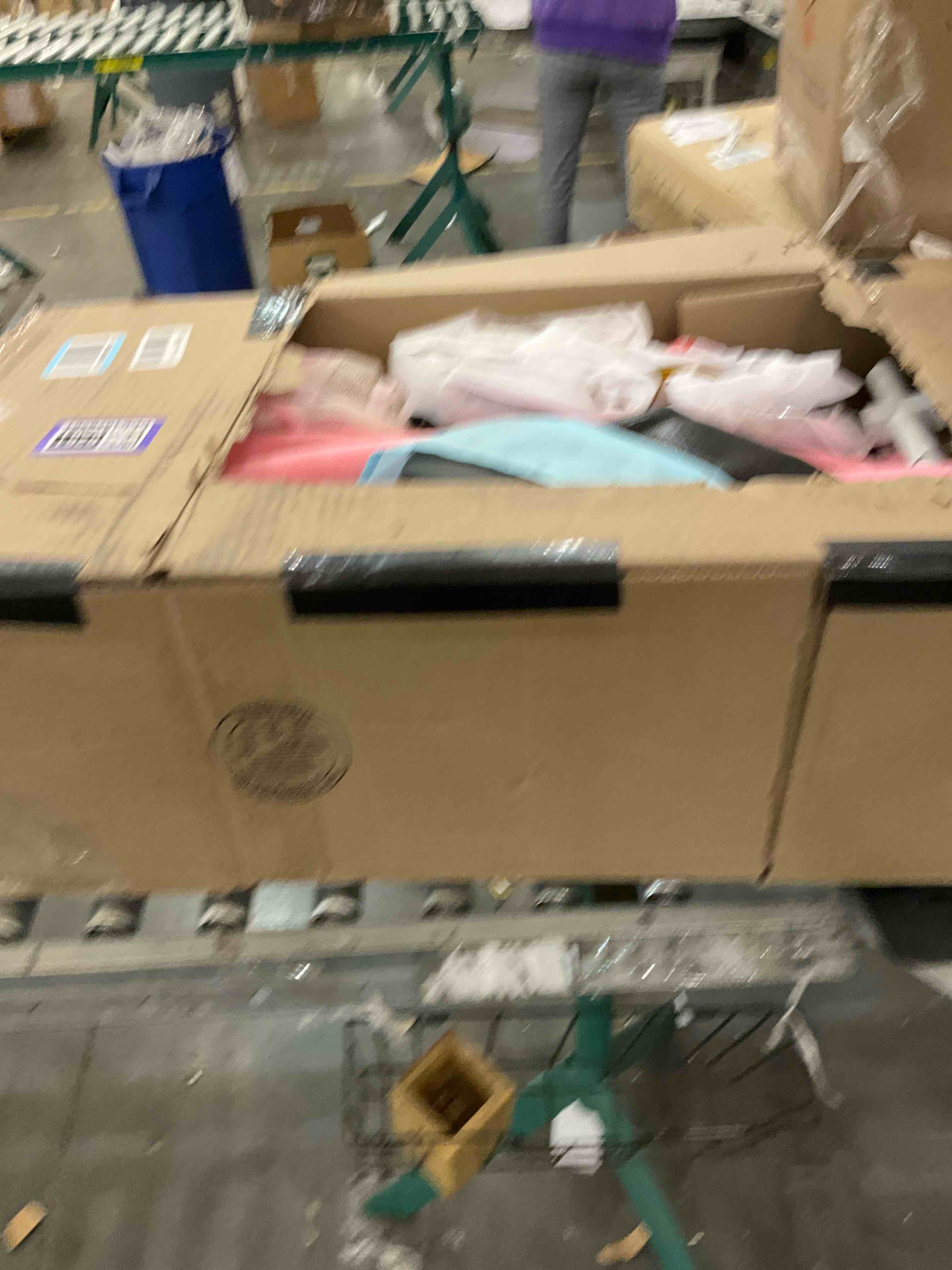 https://s3.amazonaws.com/lotting-images-prod/bidfta/PPE1976261_1743521052359.jpeg