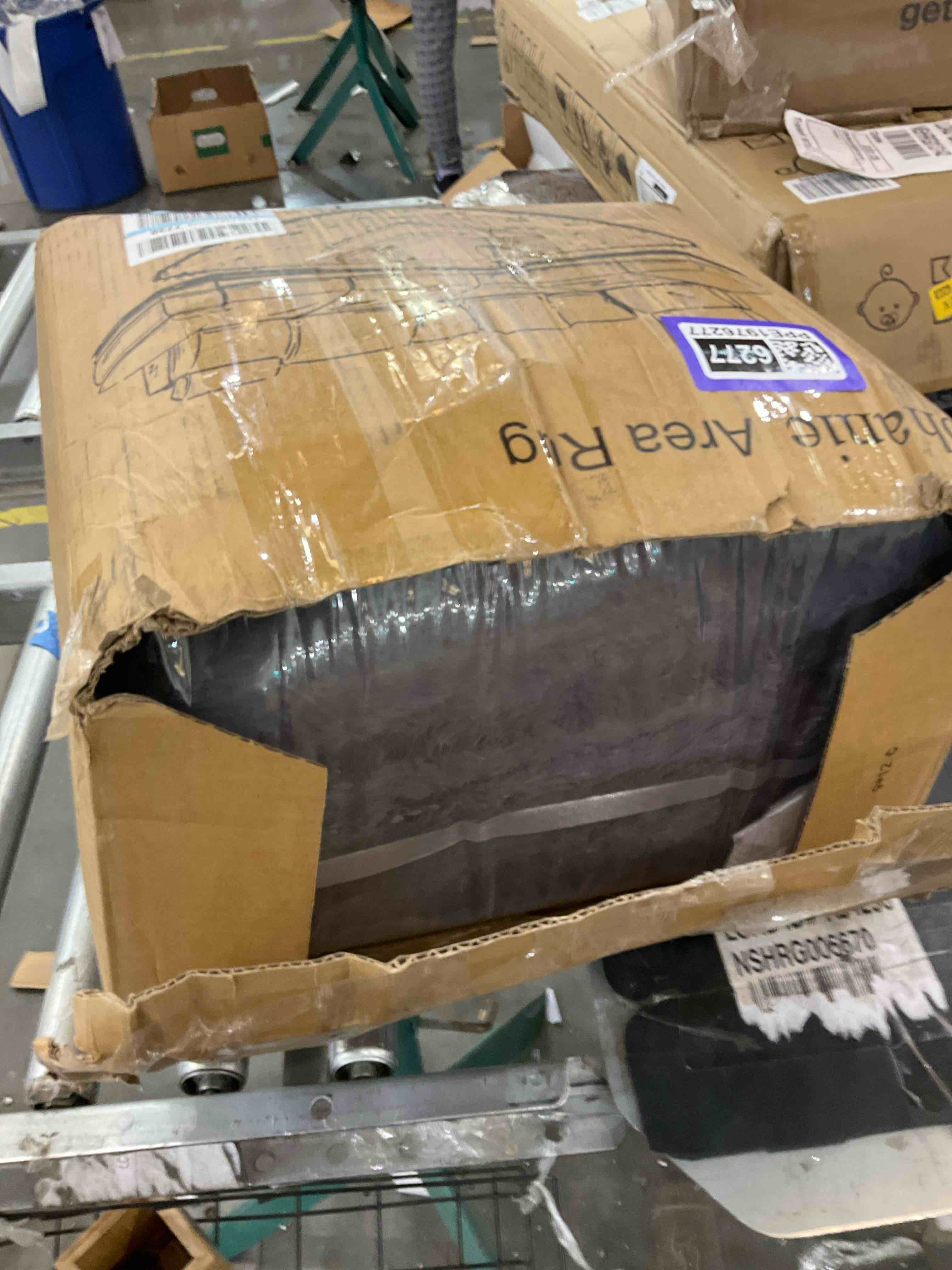 https://s3.amazonaws.com/lotting-images-prod/bidfta/PPE1976277_1743522182603.jpeg