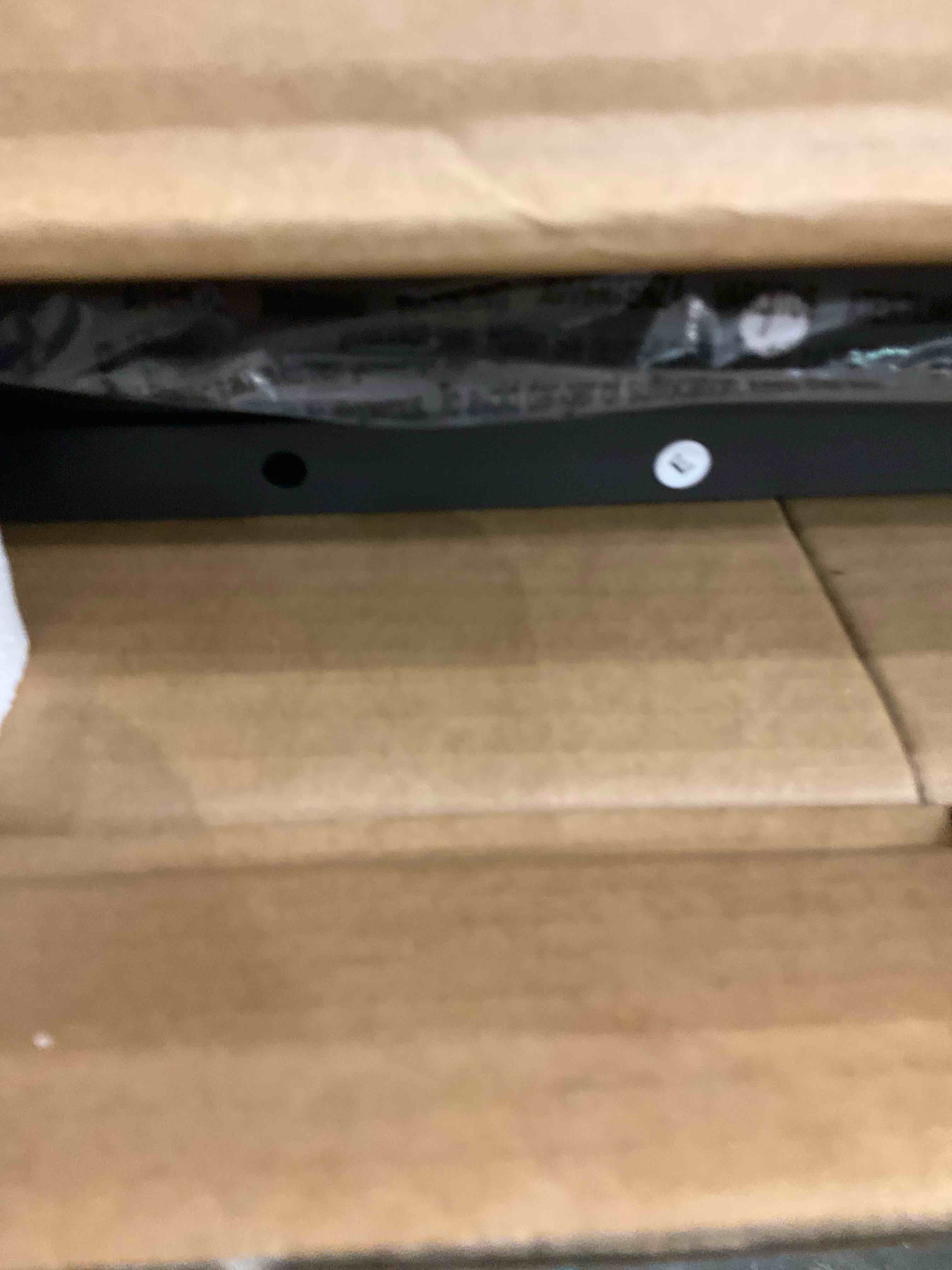 https://s3.amazonaws.com/lotting-images-prod/bidfta/PPE1976282_1743522945625.jpeg