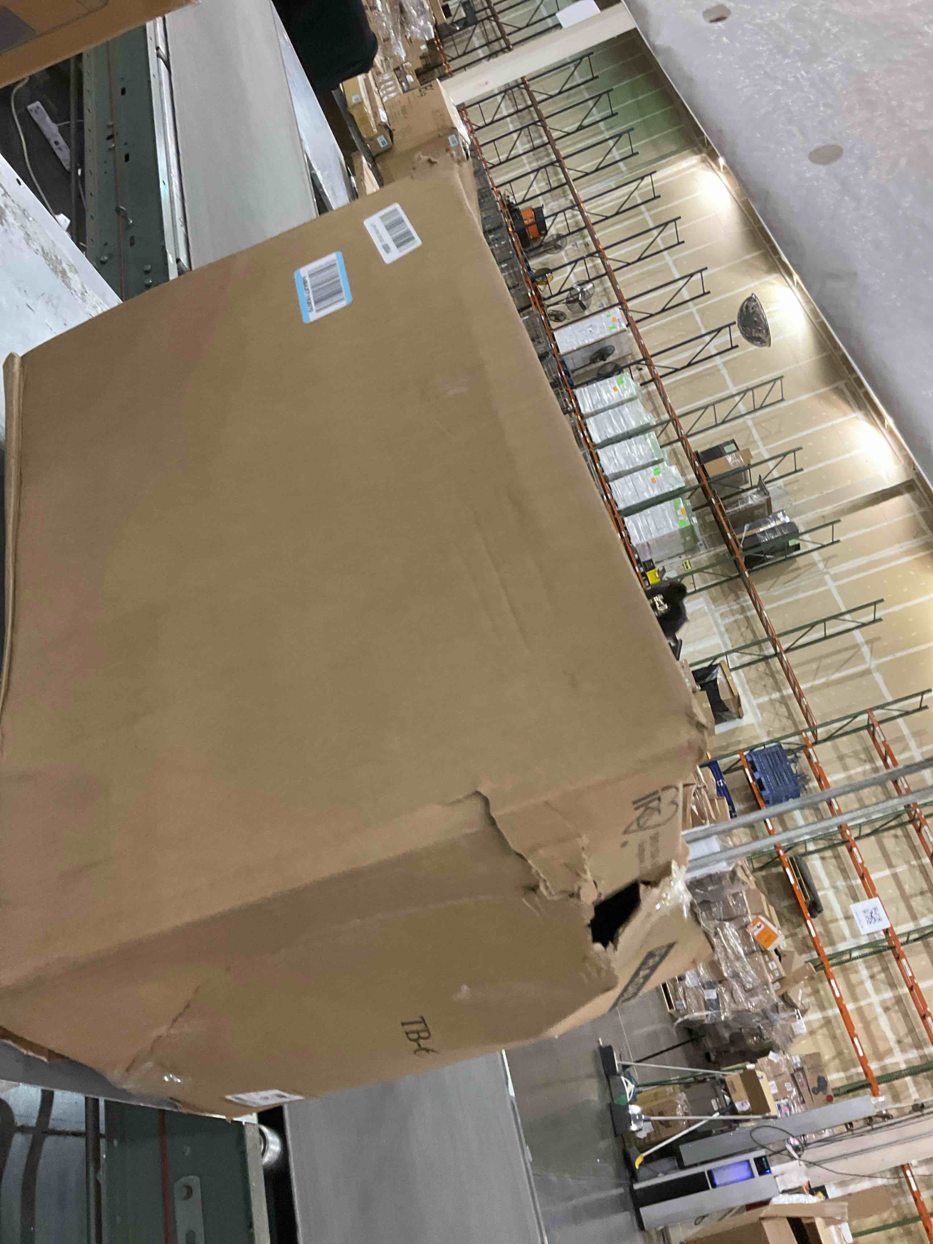 https://s3.amazonaws.com/lotting-images-prod/bidfta/PPE1976543_1743593497759.jpeg