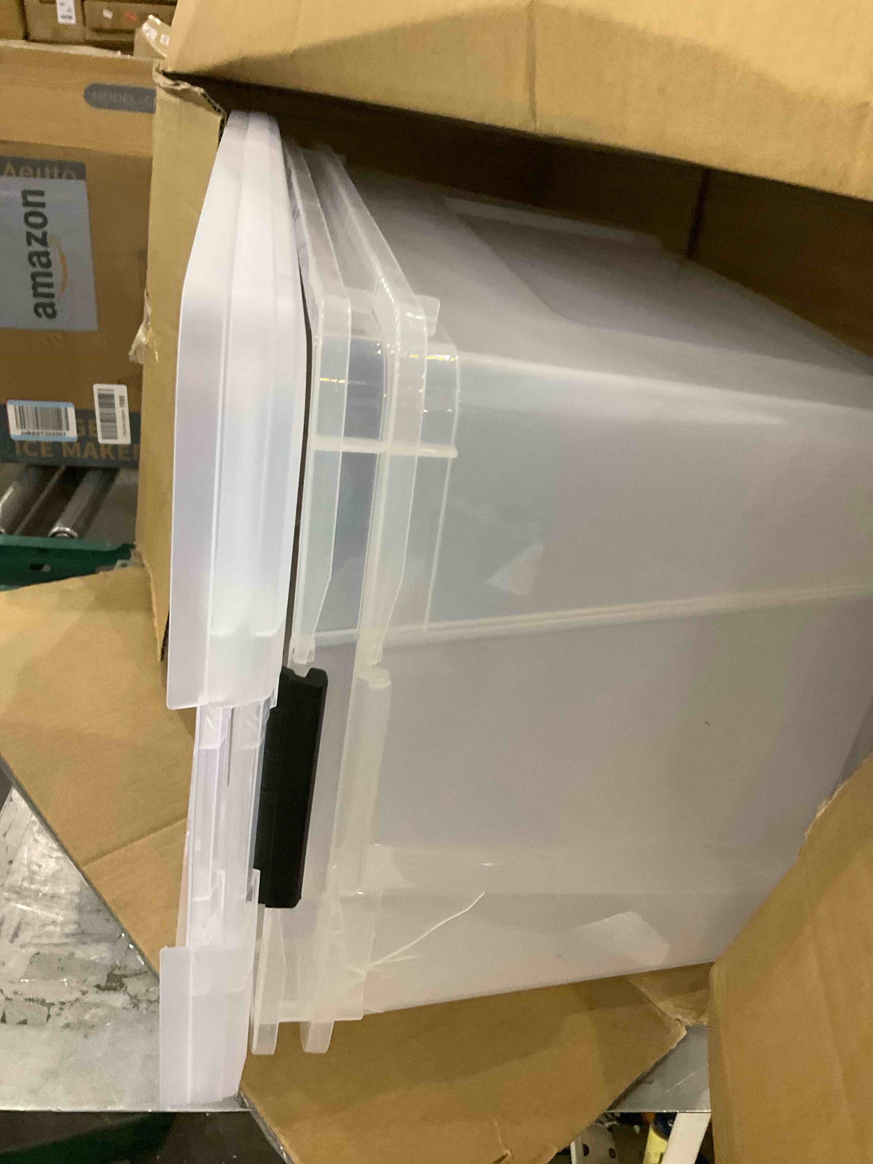 https://s3.amazonaws.com/lotting-images-prod/bidfta/PPE1976543_1743593516148.jpeg
