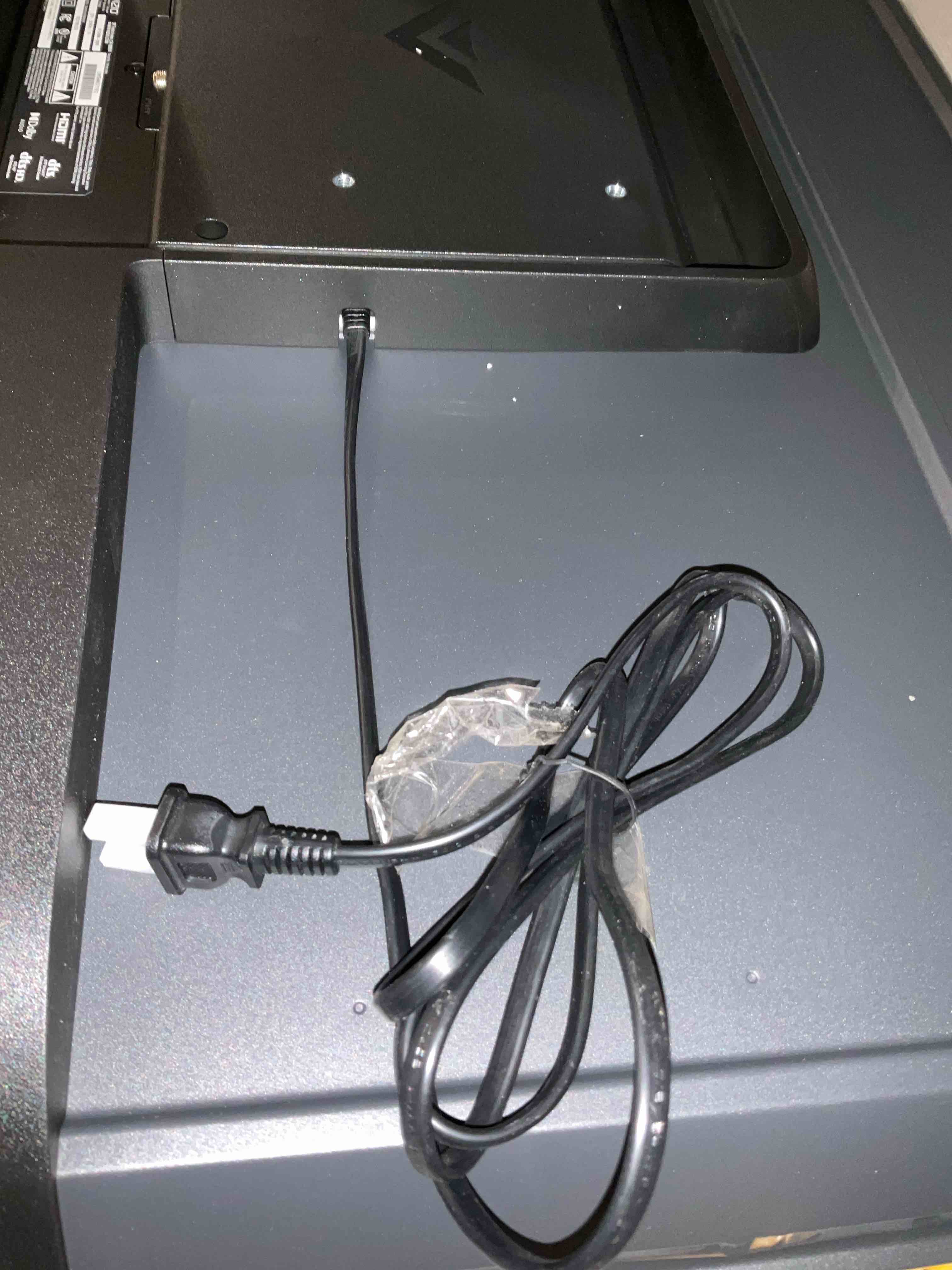 https://s3.amazonaws.com/lotting-images-prod/bidfta/PPE1976906_1746186390531.jpeg